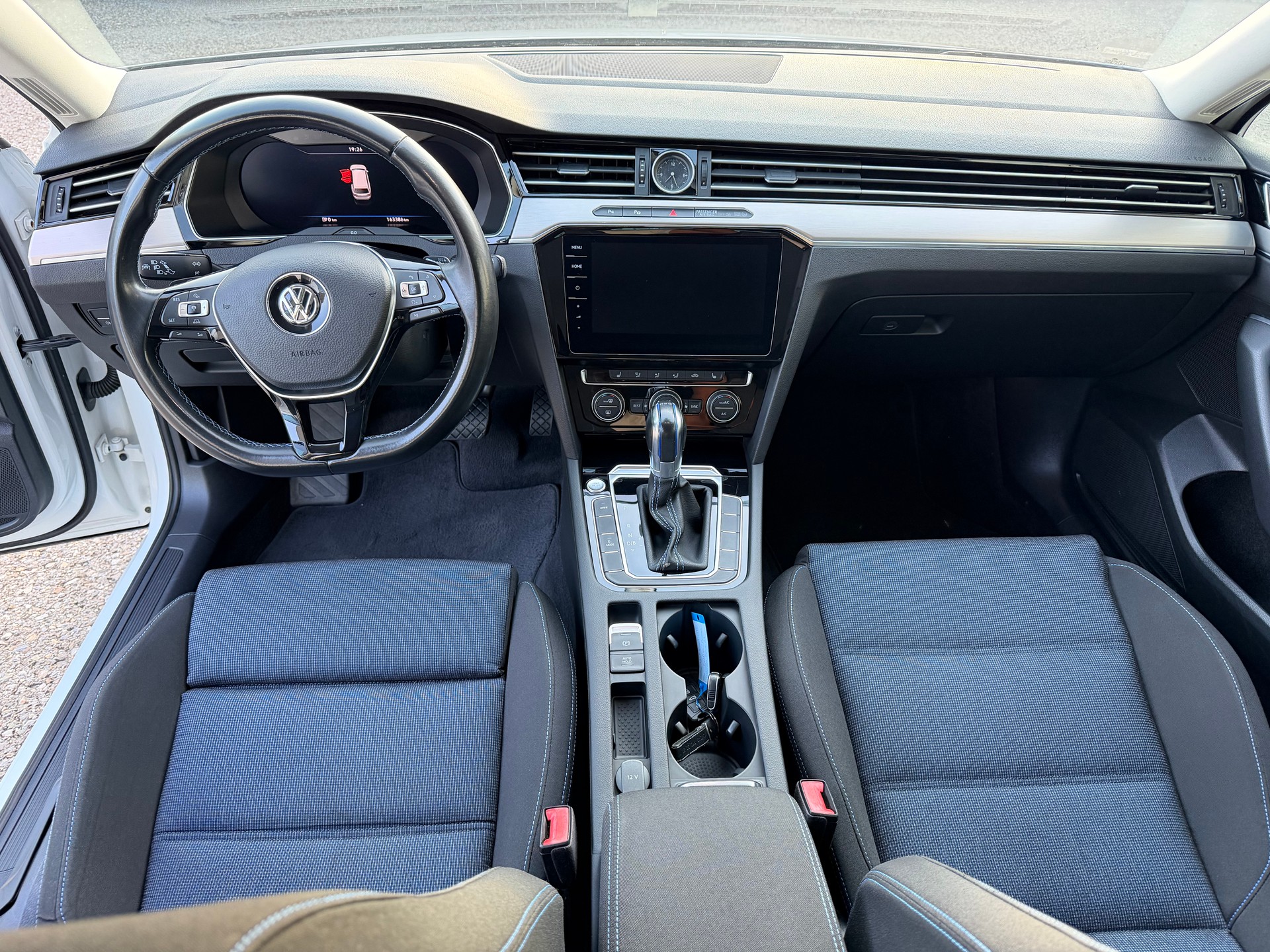 VW Passat Variant 1.4 TSI GTE Hybrid DSG-image-8
