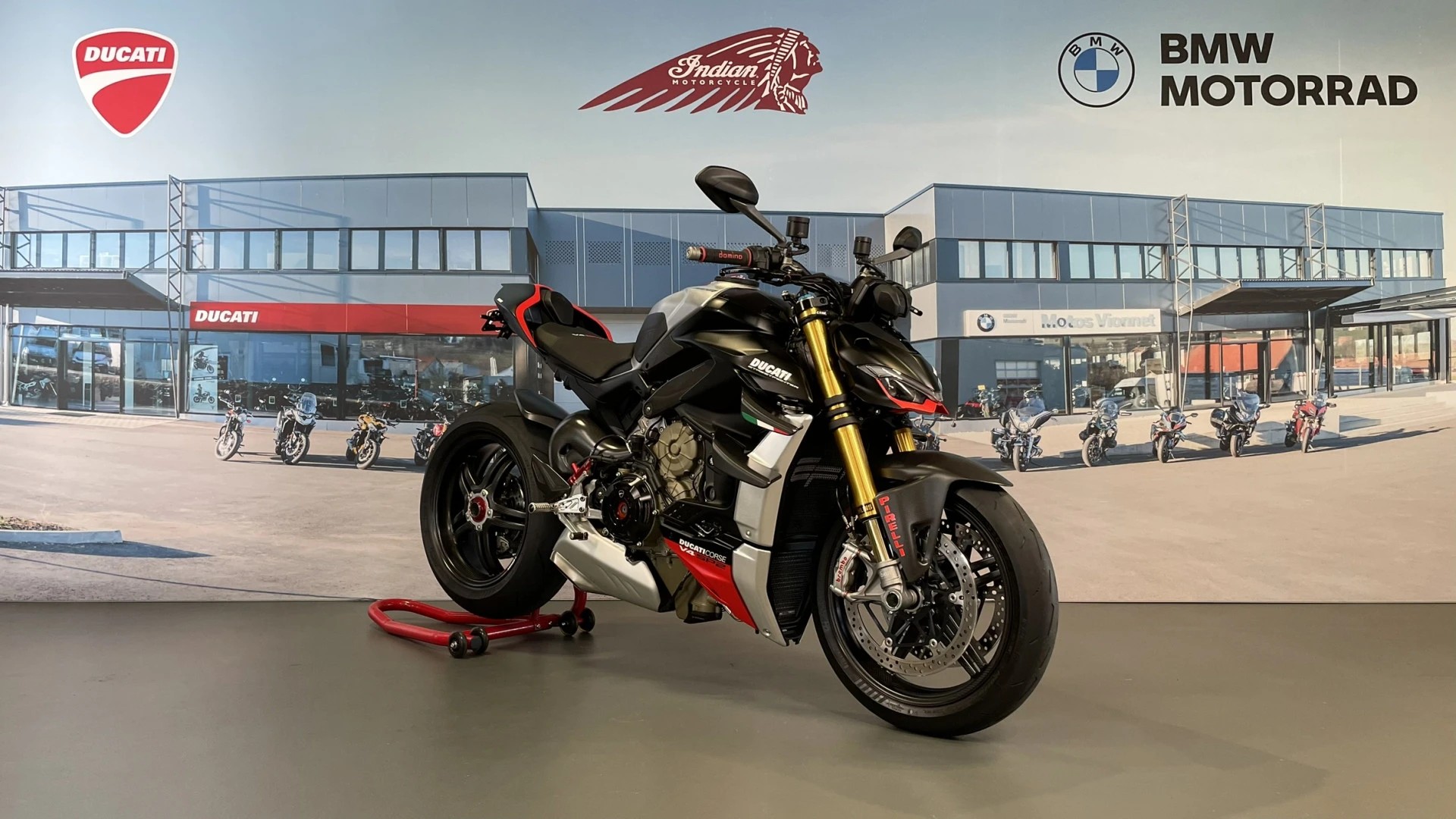 DUCATI Streetfighter V4 S