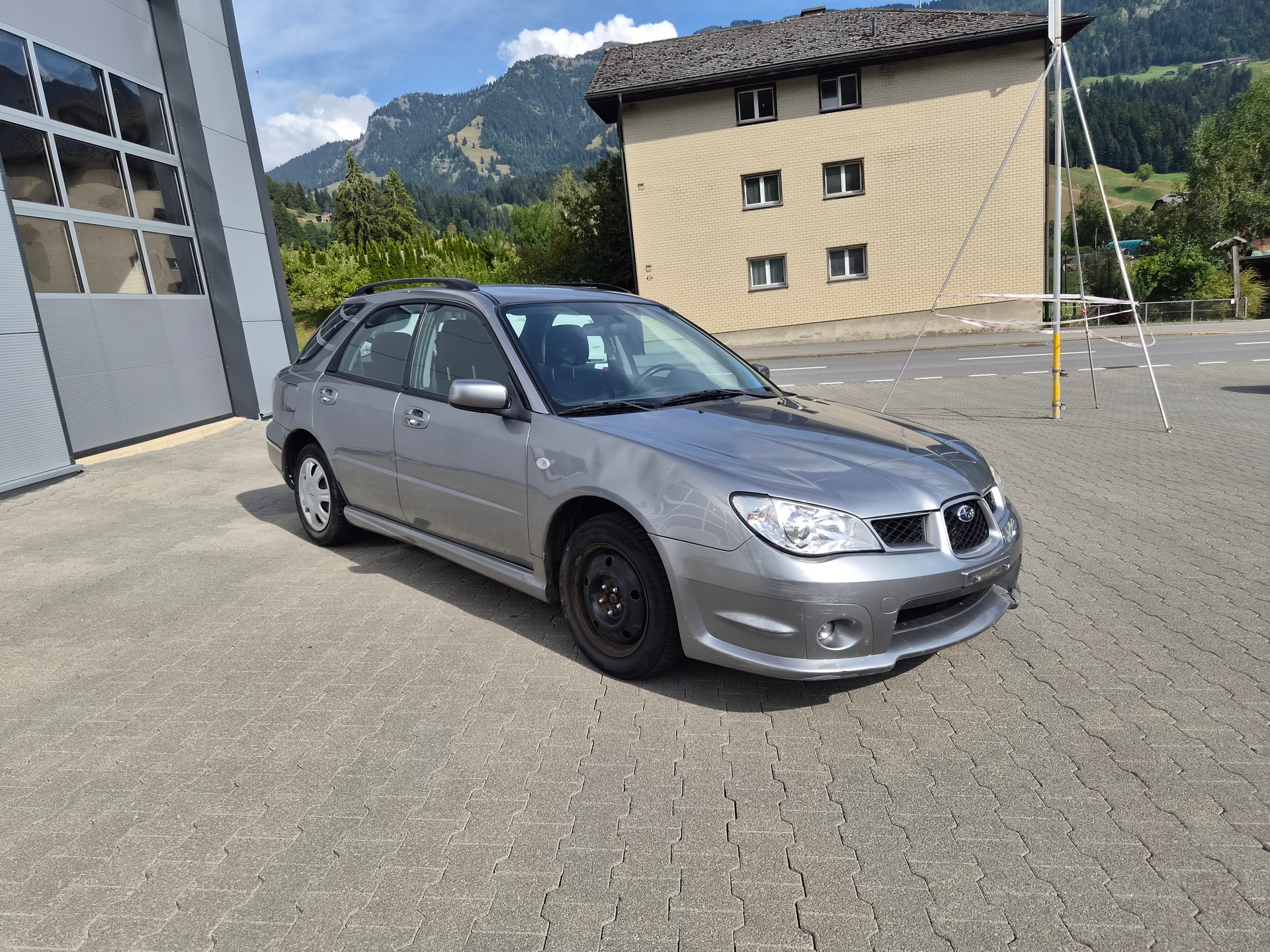 SUBARU Impreza 1.5R Swiss Pique-As Automatic-image-4