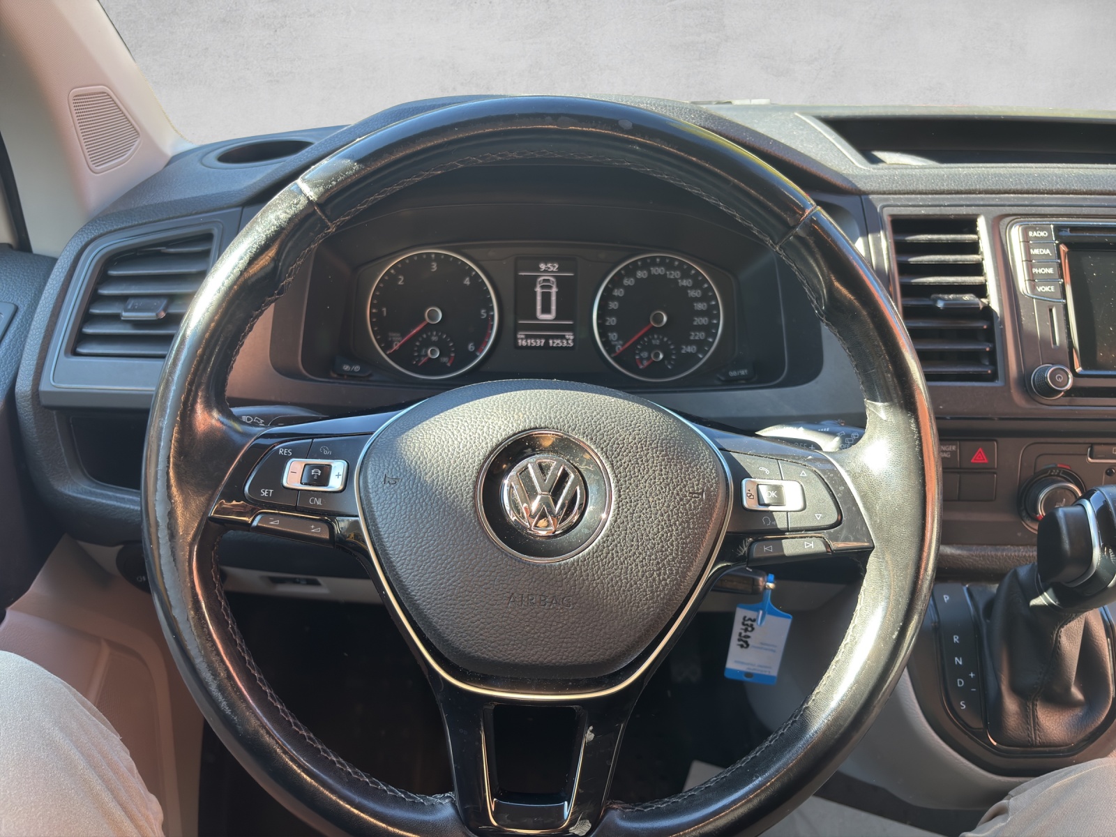 VW T6 2.0 TDI 4Motion DSG-image-10