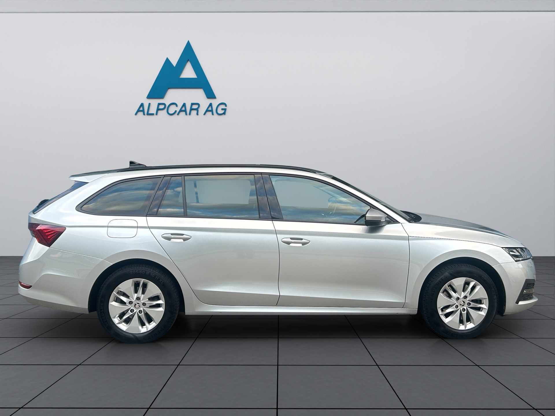 SKODA Octavia Combi 2.0 TDI DSG Ambition 4x4-image-7
