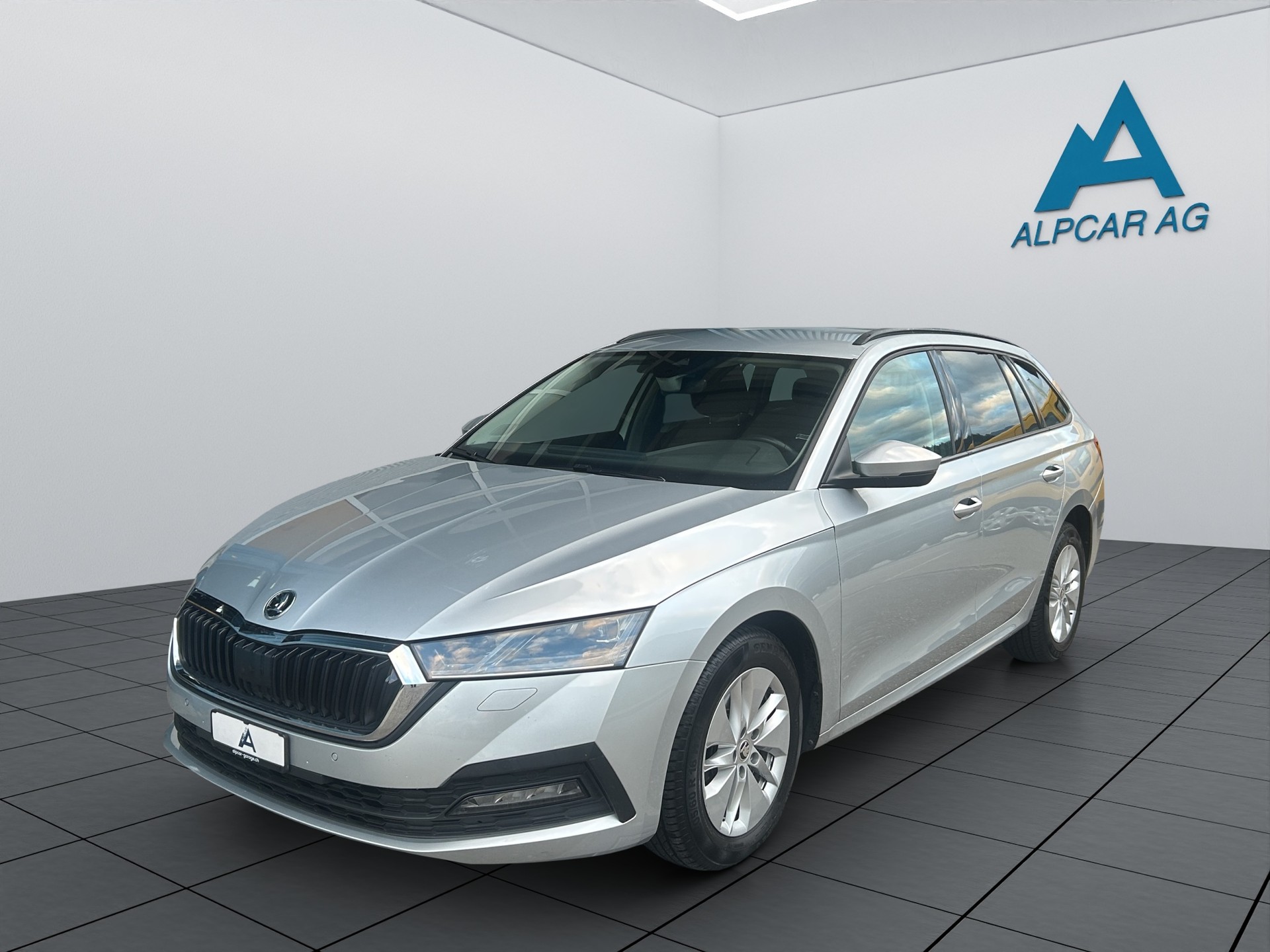 SKODA Octavia Combi 2.0 TDI DSG Ambition 4x4-image-2