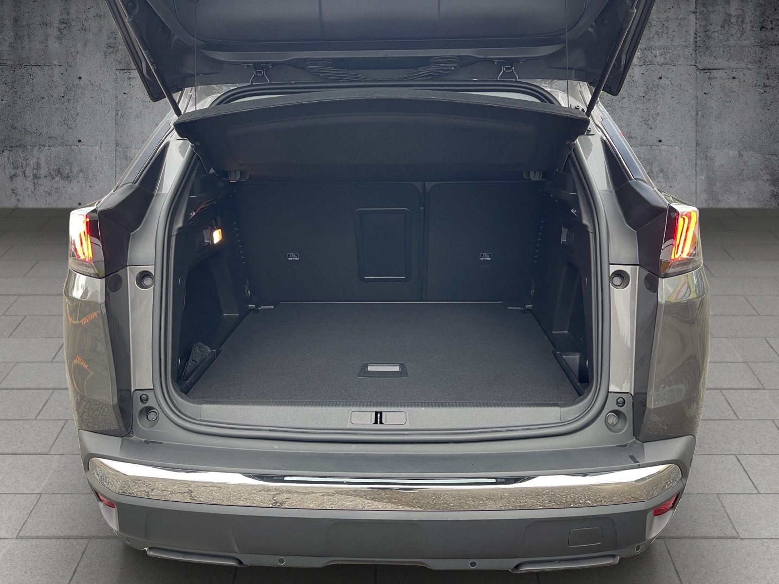 PEUGEOT 3008 1.5 BlueHDi Allure Pack EAT8-image-18