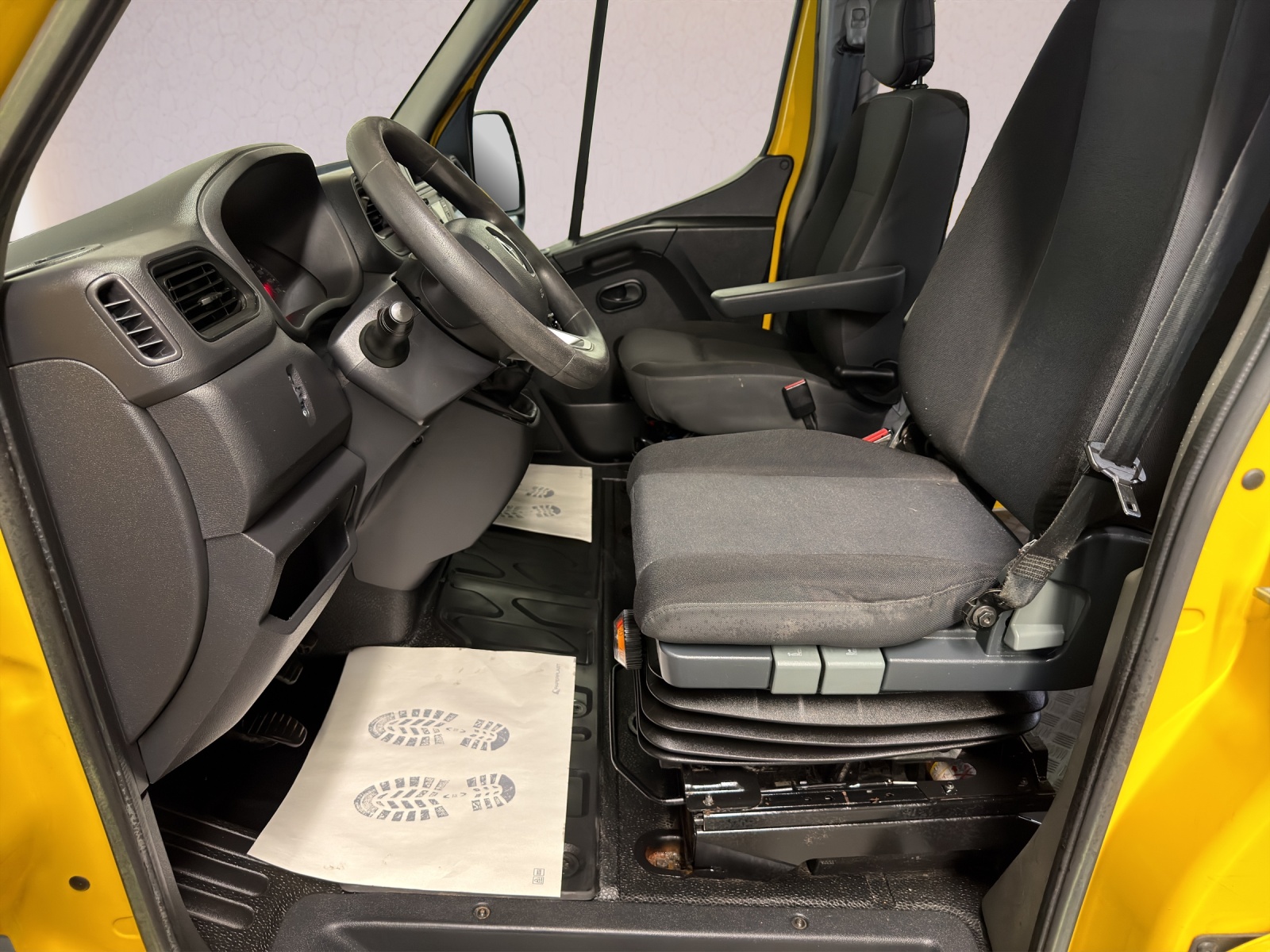 RENAULT Master T35 2.3dCi 135 L3H2-image-14