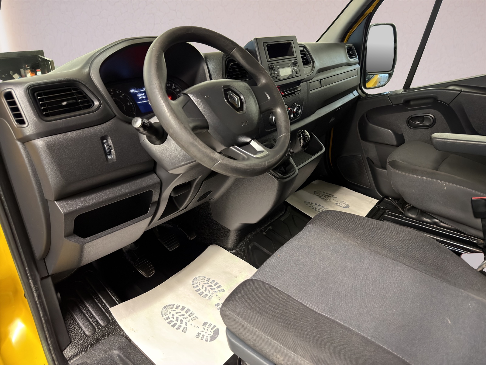RENAULT Master T35 2.3dCi 135 L3H2-showroom-element-3
