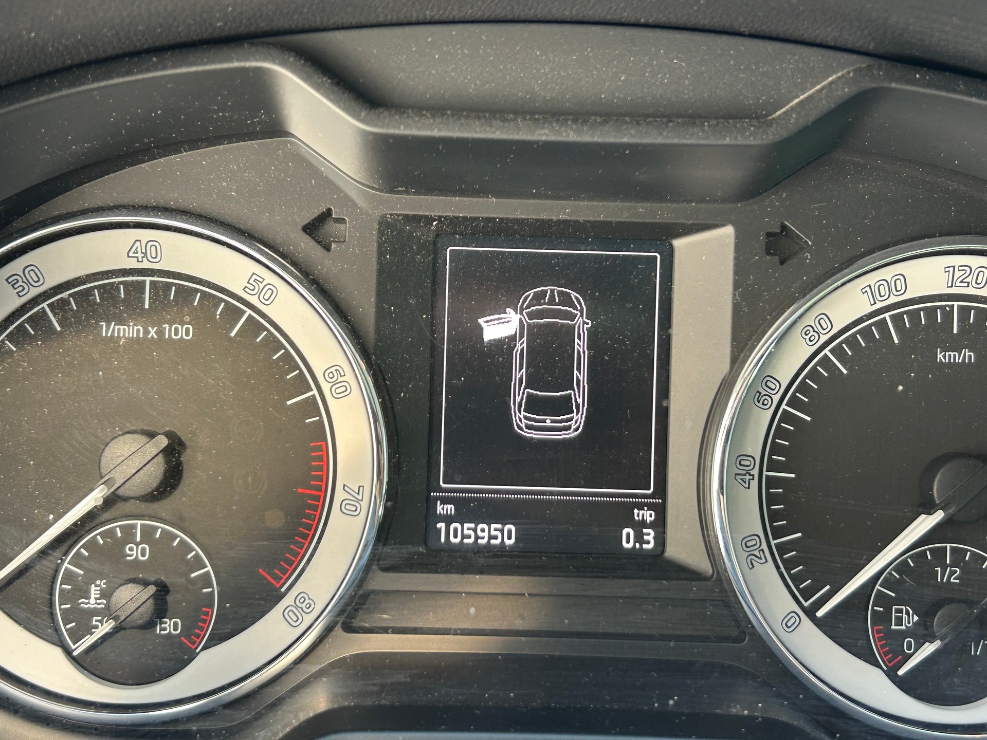 SKODA Octavia Combi 1.8 TSI Swiss Edition 4x4 DSG-image-12