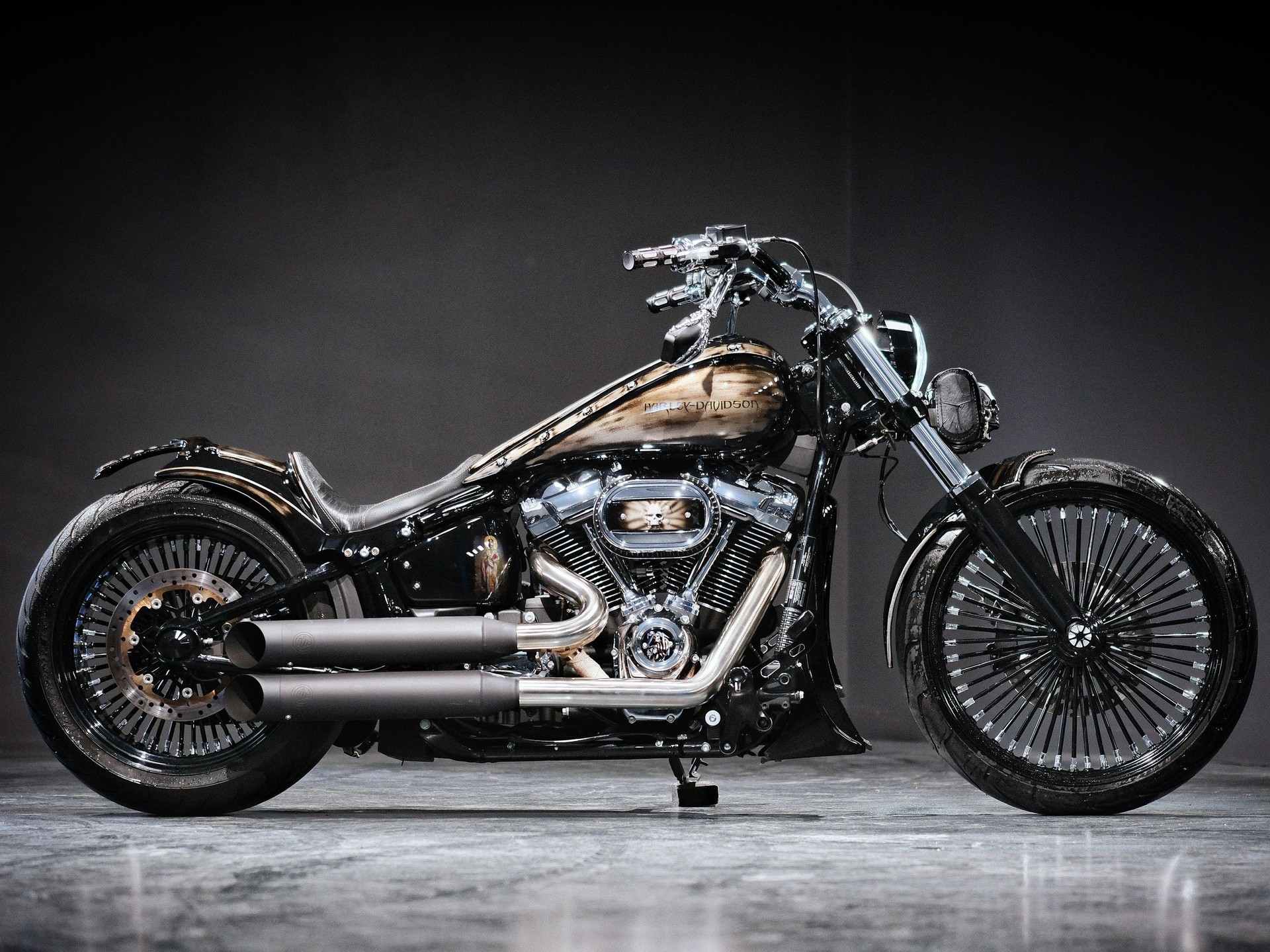 HARLEY-DAVIDSON FXBRS Breakout 114 ABS-image-4