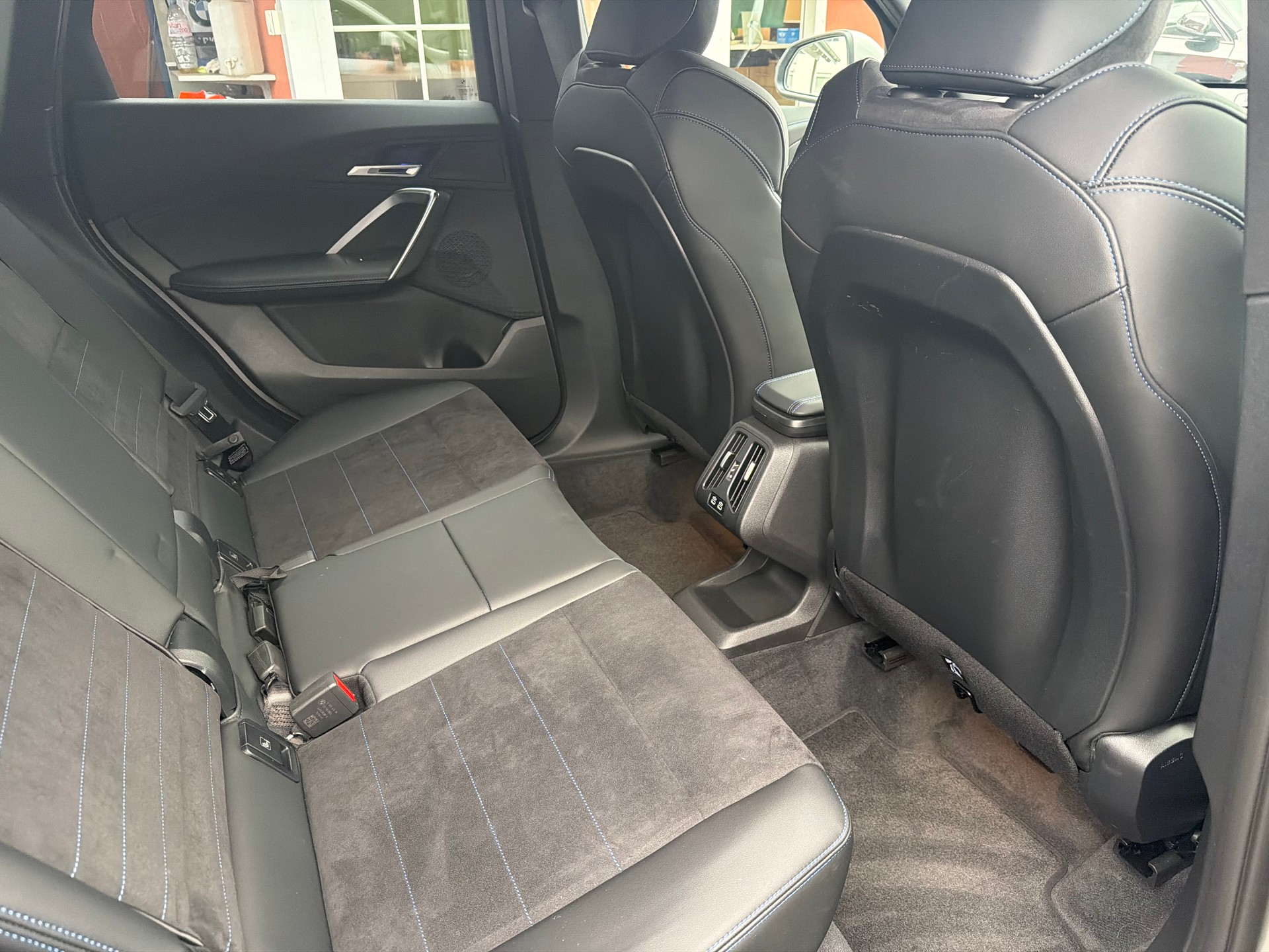 BMW X1 xDrive 20d 48V M Sport-image-17