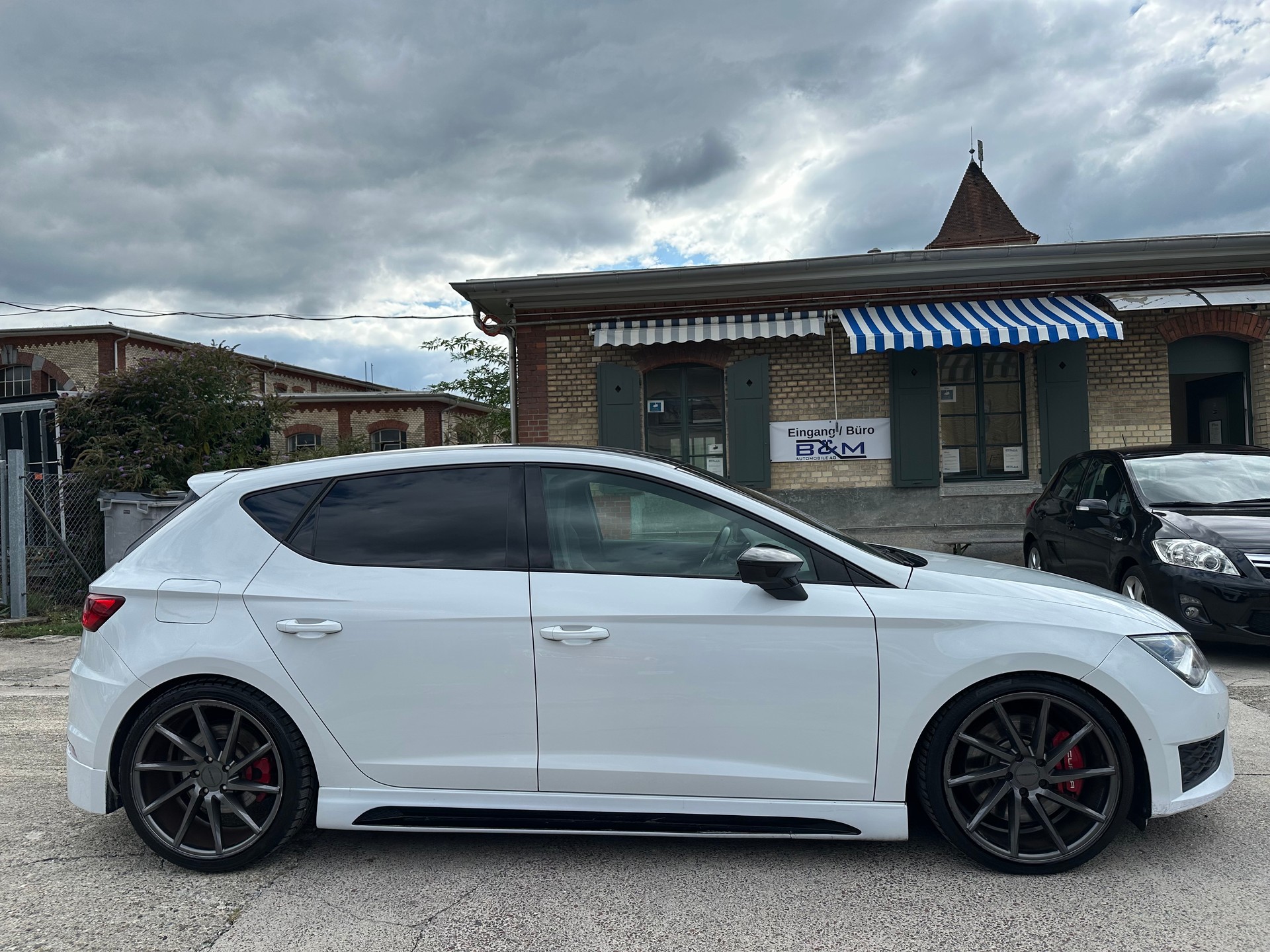 SEAT Leon 2.0 TSI Cupra 290 DSG-image-4