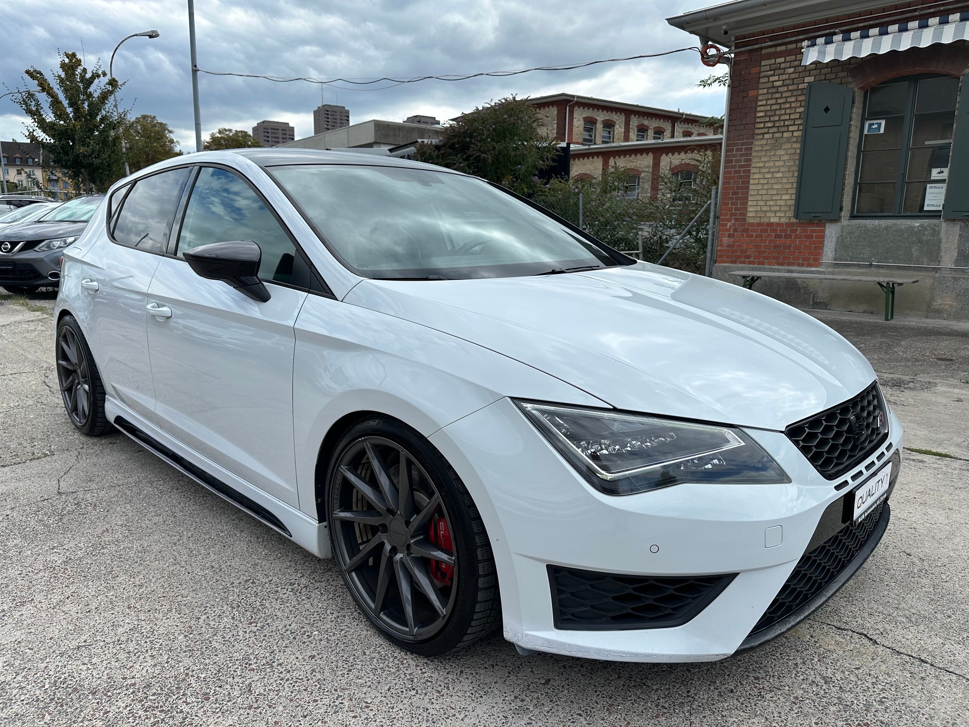 SEAT Leon 2.0 TSI Cupra 290 DSG-showroom-element-2