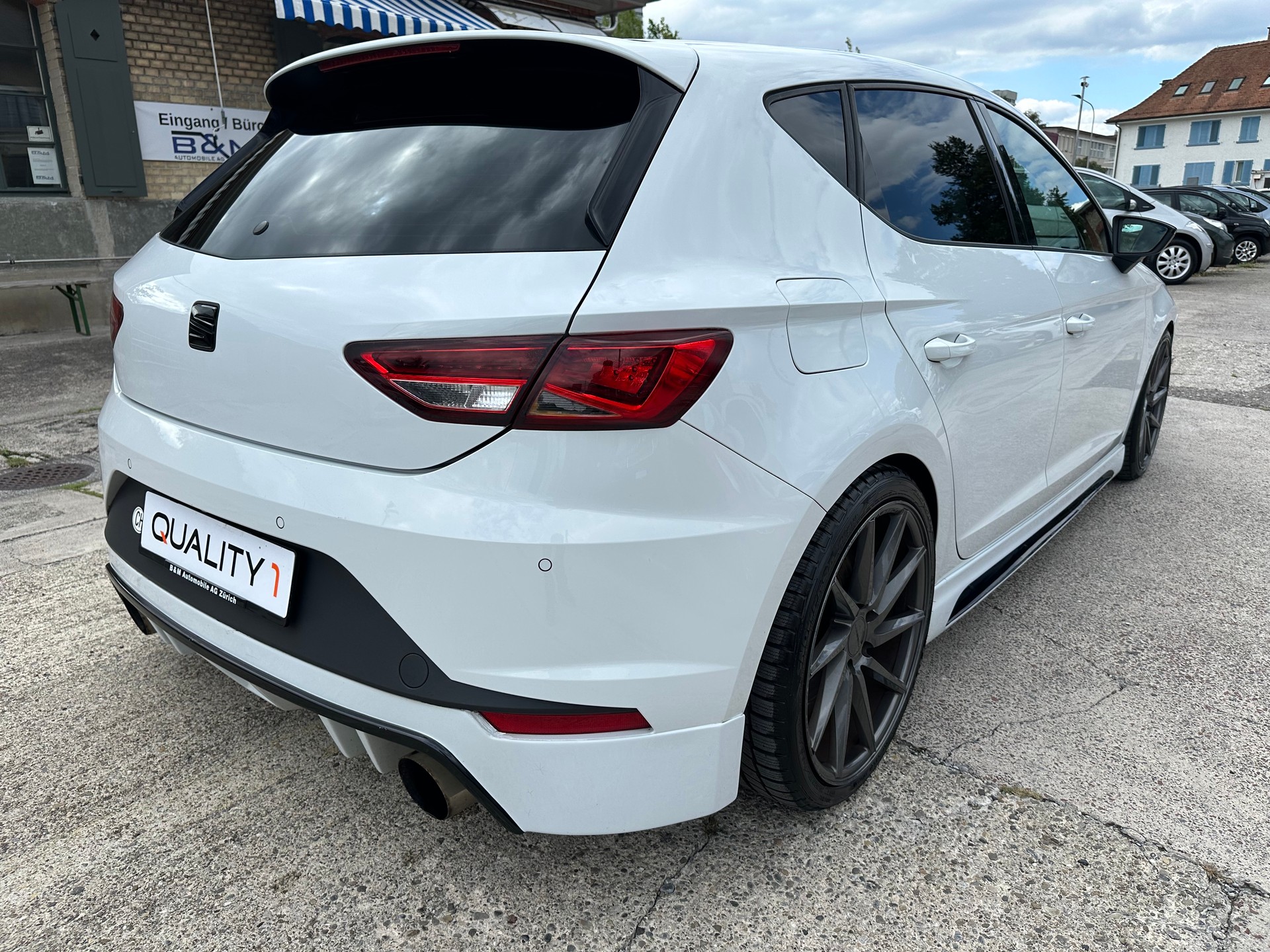 SEAT Leon 2.0 TSI Cupra 290 DSG-image-6