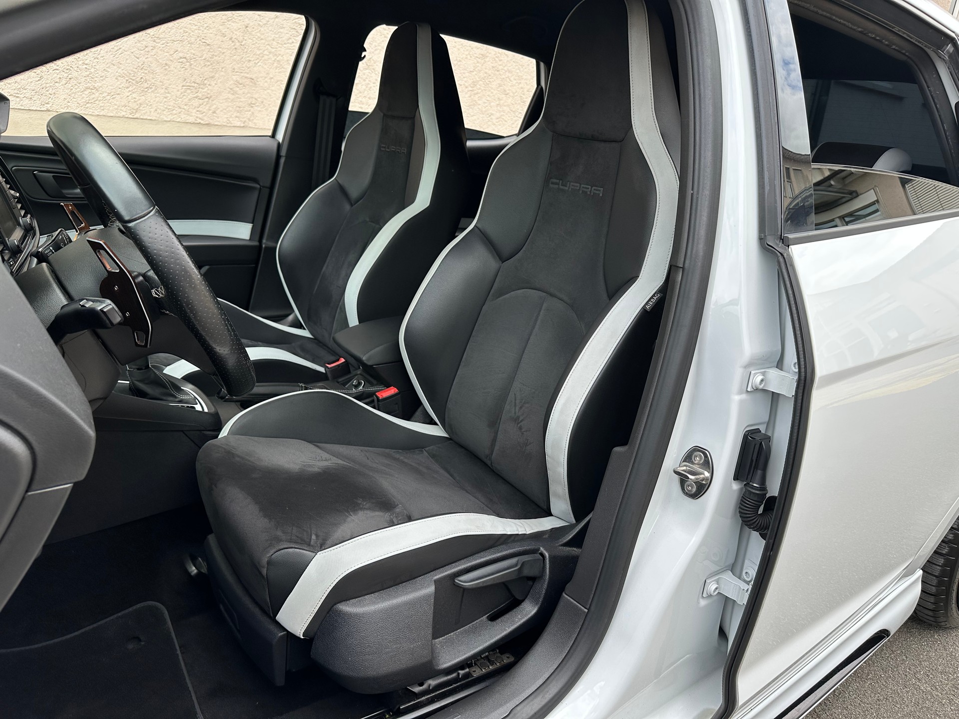 SEAT Leon 2.0 TSI Cupra 290 DSG-image-12