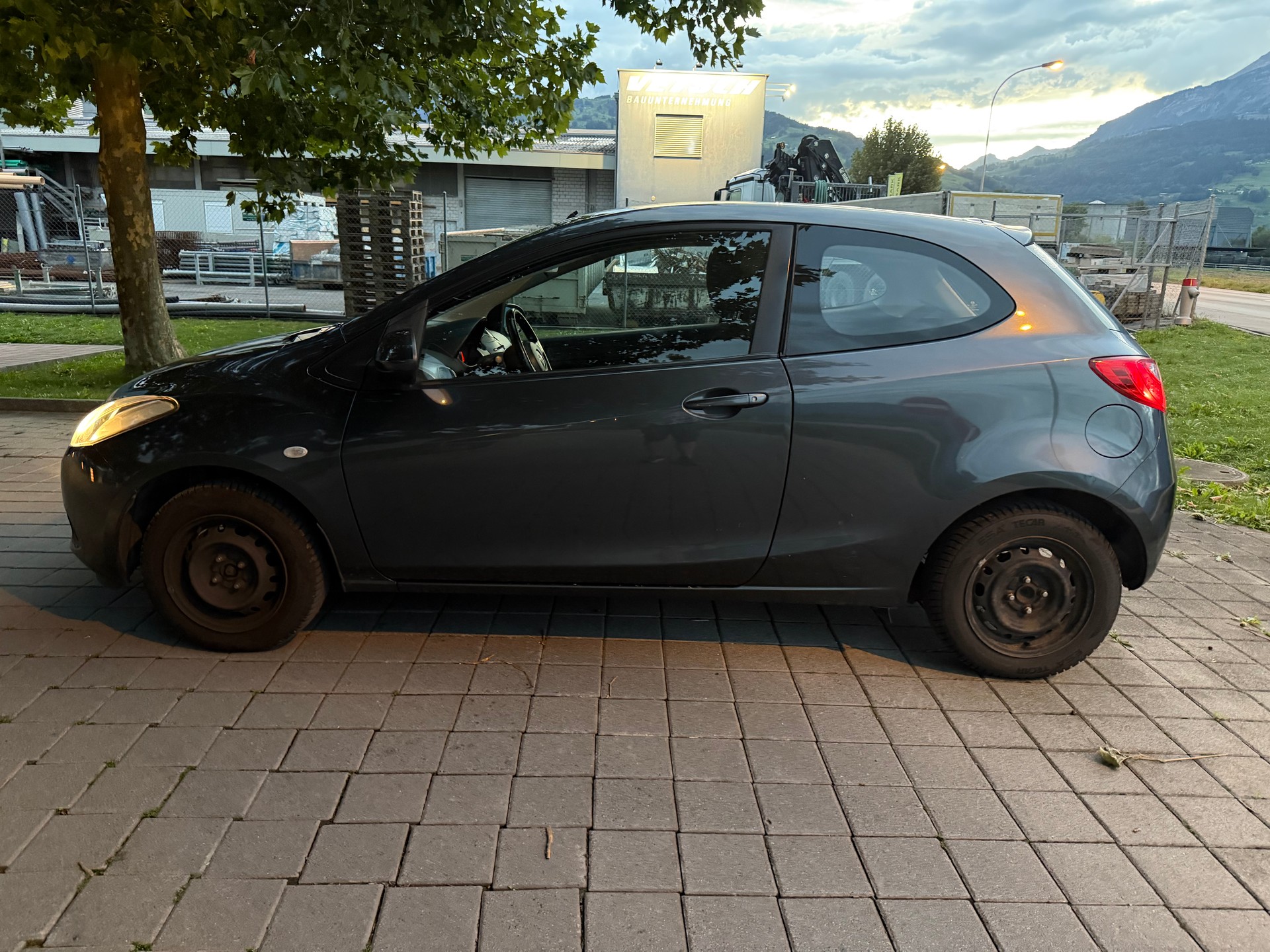 MAZDA 2 1.3i 16V Exclusive-image-3