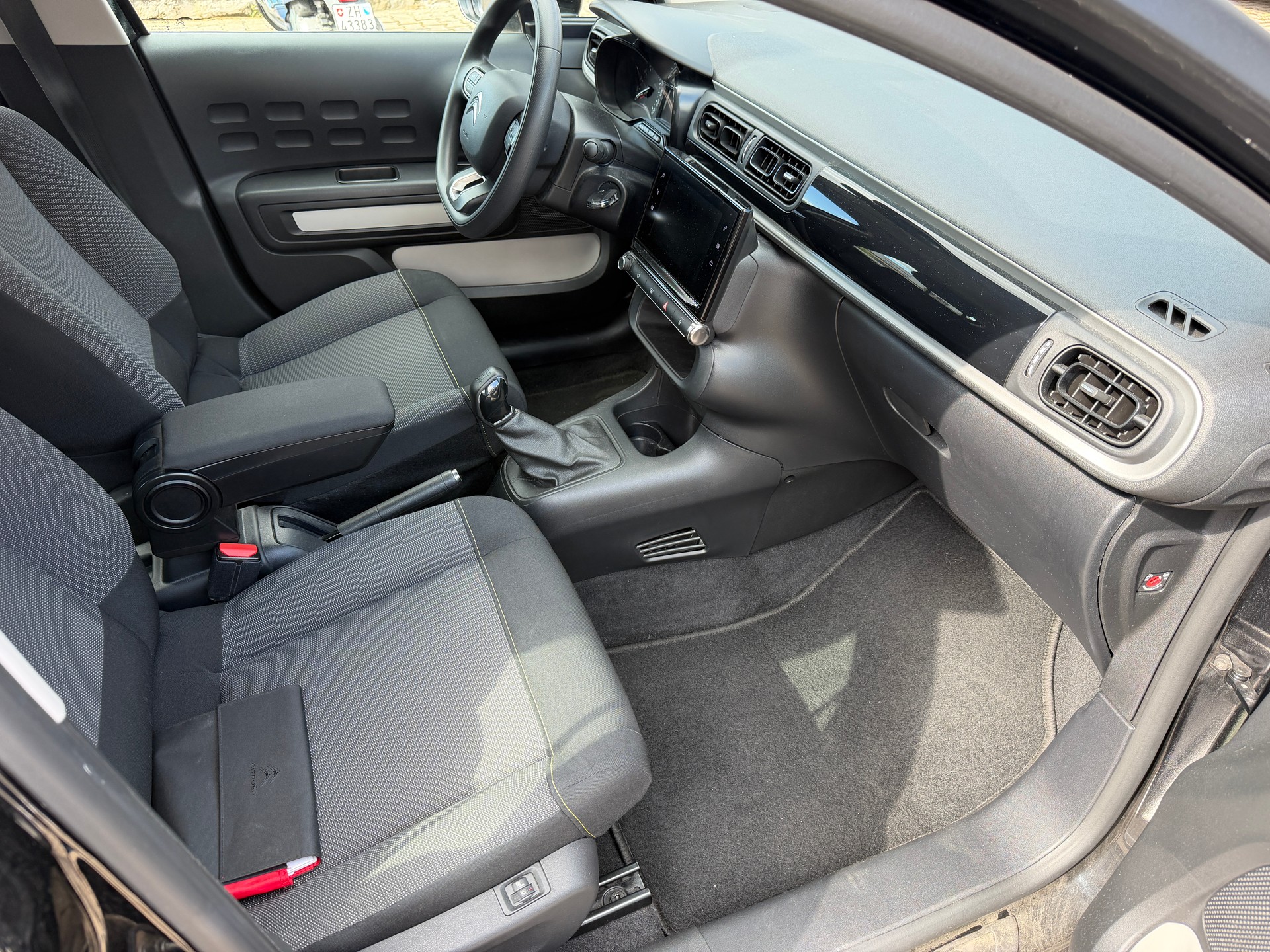 CITROEN C3 1.2 PureTech Feel S/S-image-9