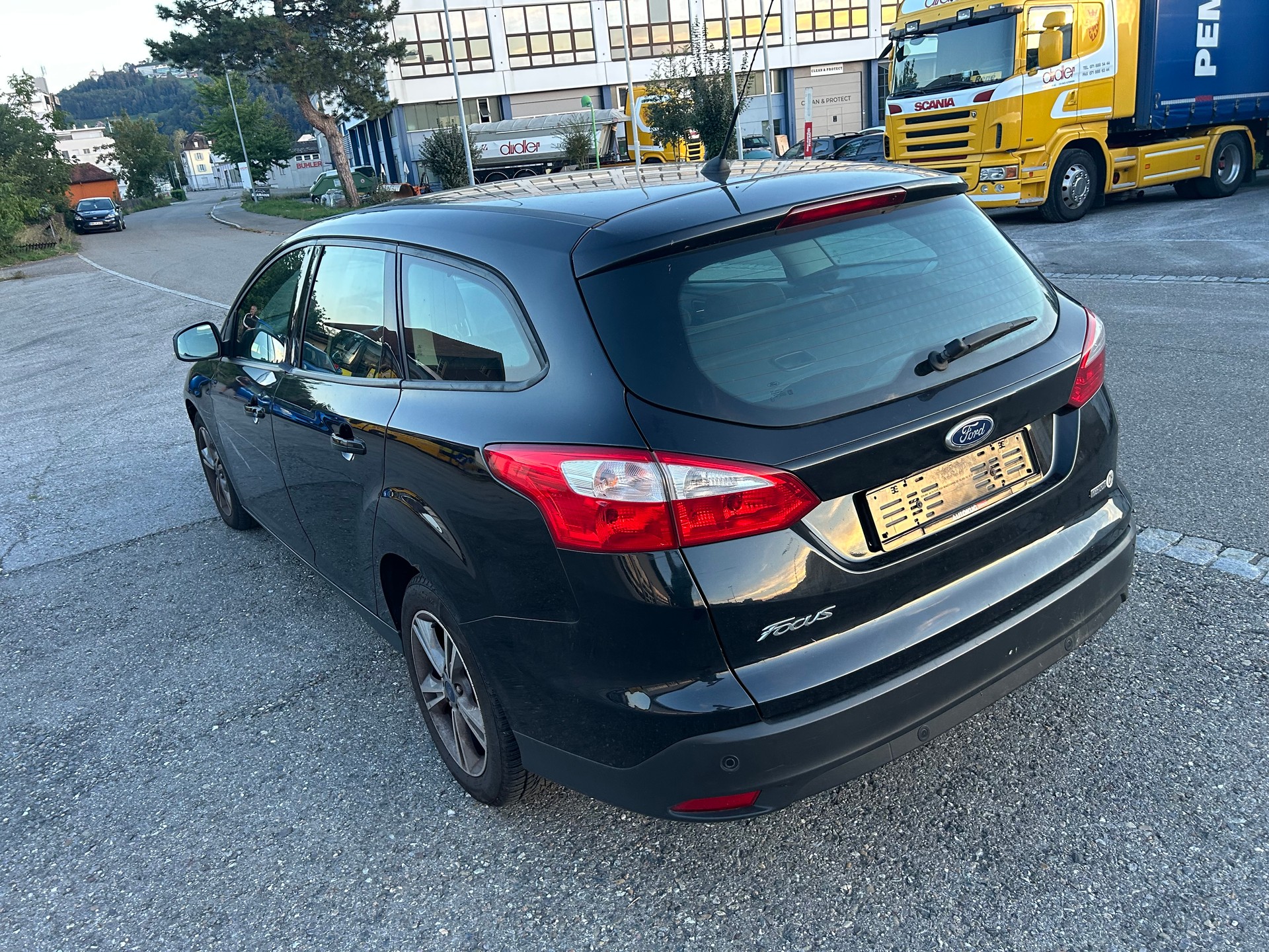 FORD Focus 1.0 SCTi Trend-image-3