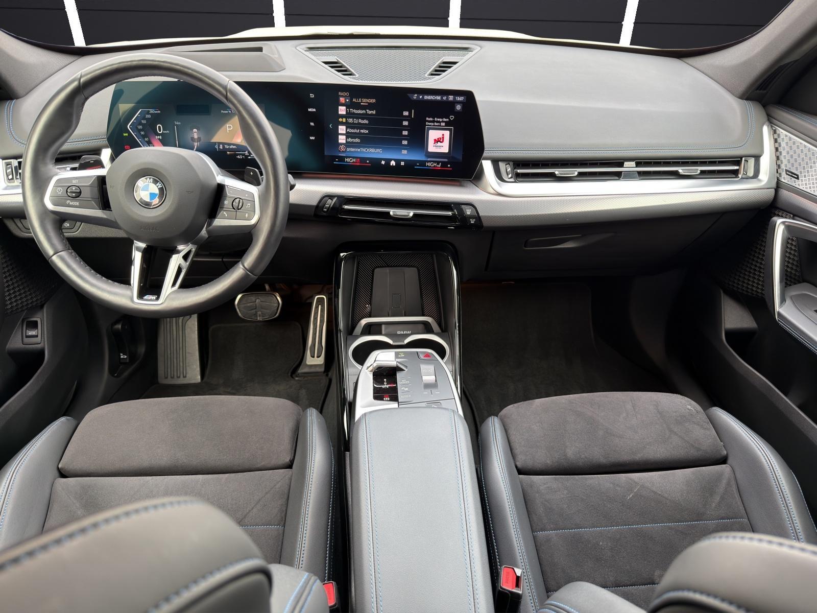 BMW X1 U11 20d xDrive paddles-image-11