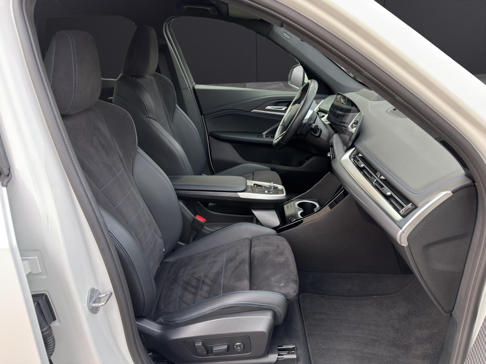 BMW X1 U11 20d xDrive paddles-image-18
