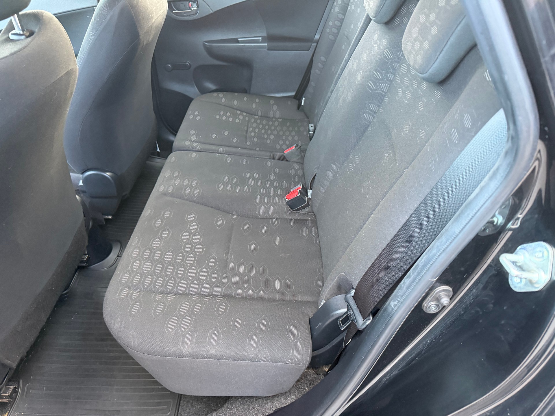 SUBARU Trezia 1.4D Swiss Automatic-image-7