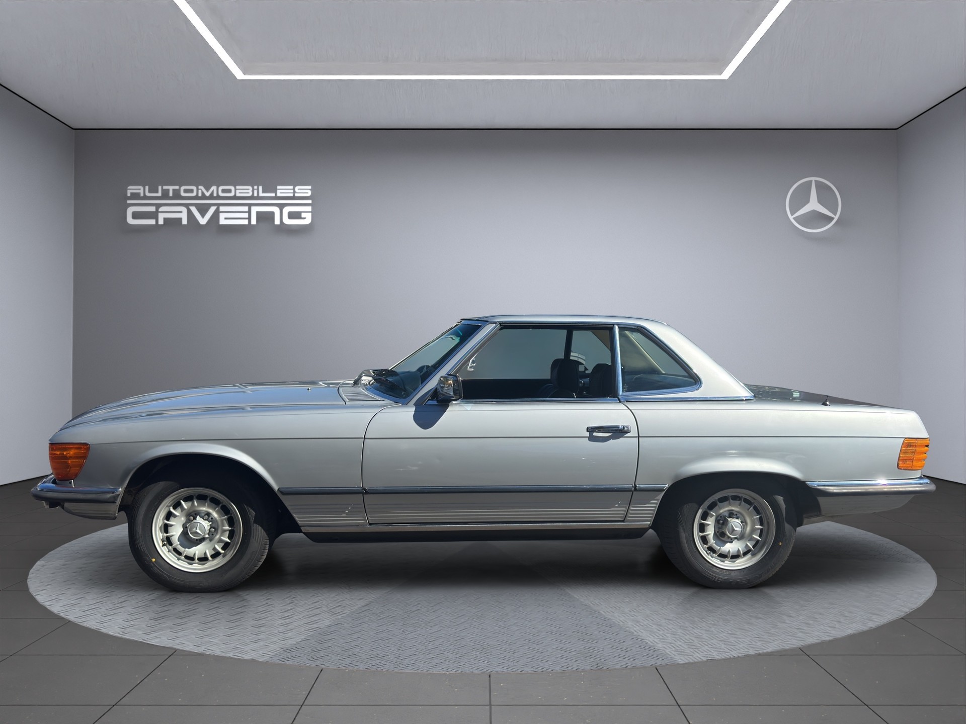 MERCEDES-BENZ 280 SL R 107-image-1
