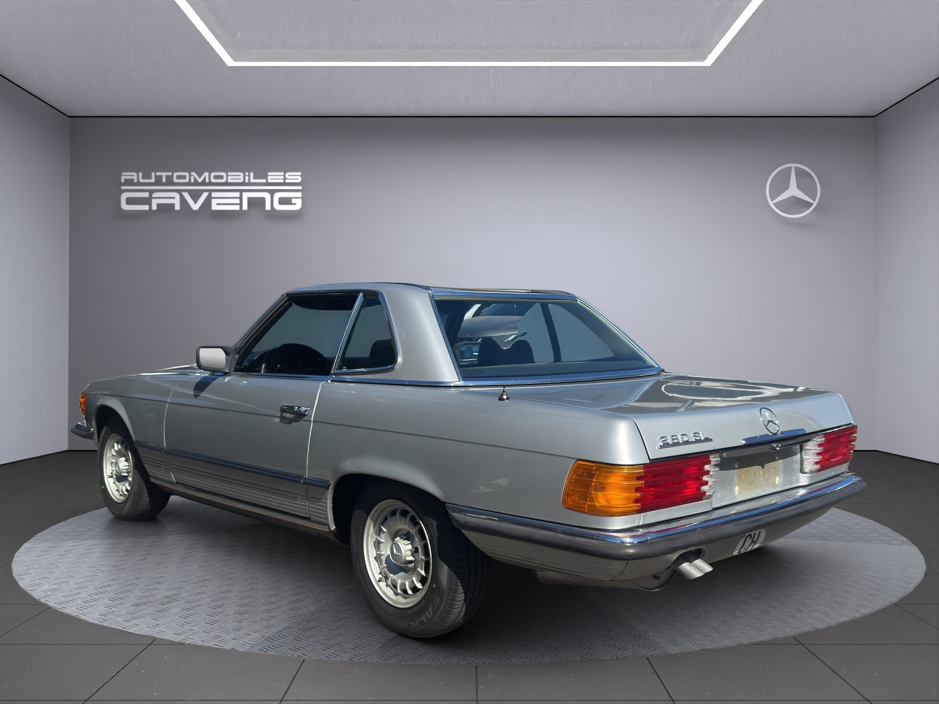 MERCEDES-BENZ 280 SL R 107-image-2