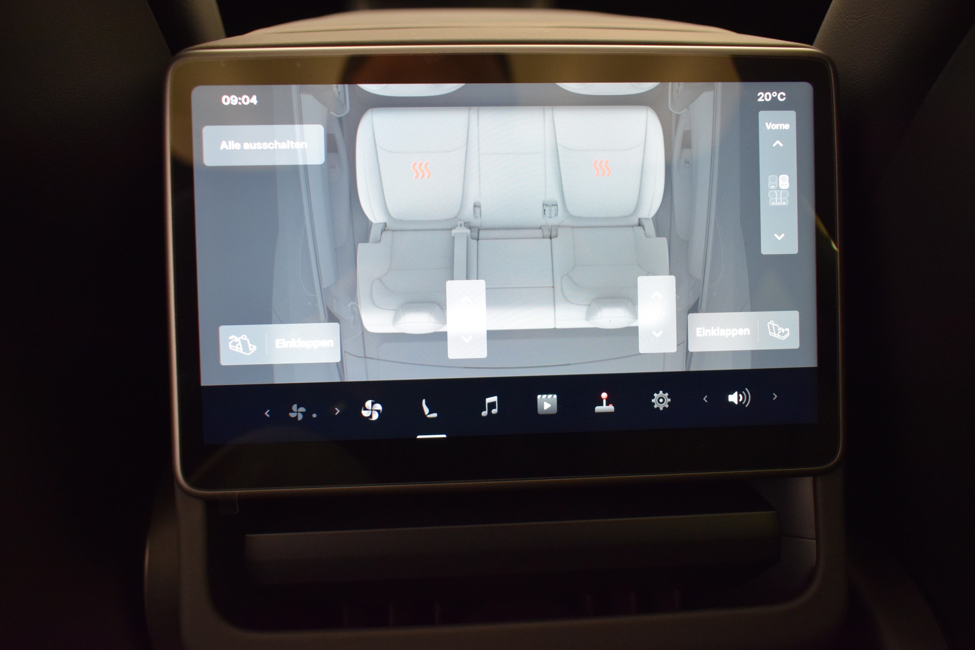 TESLA Model Y Long Range Premium AWD, CH Typenschein, Neuwagen, Stealth Grey-image-19