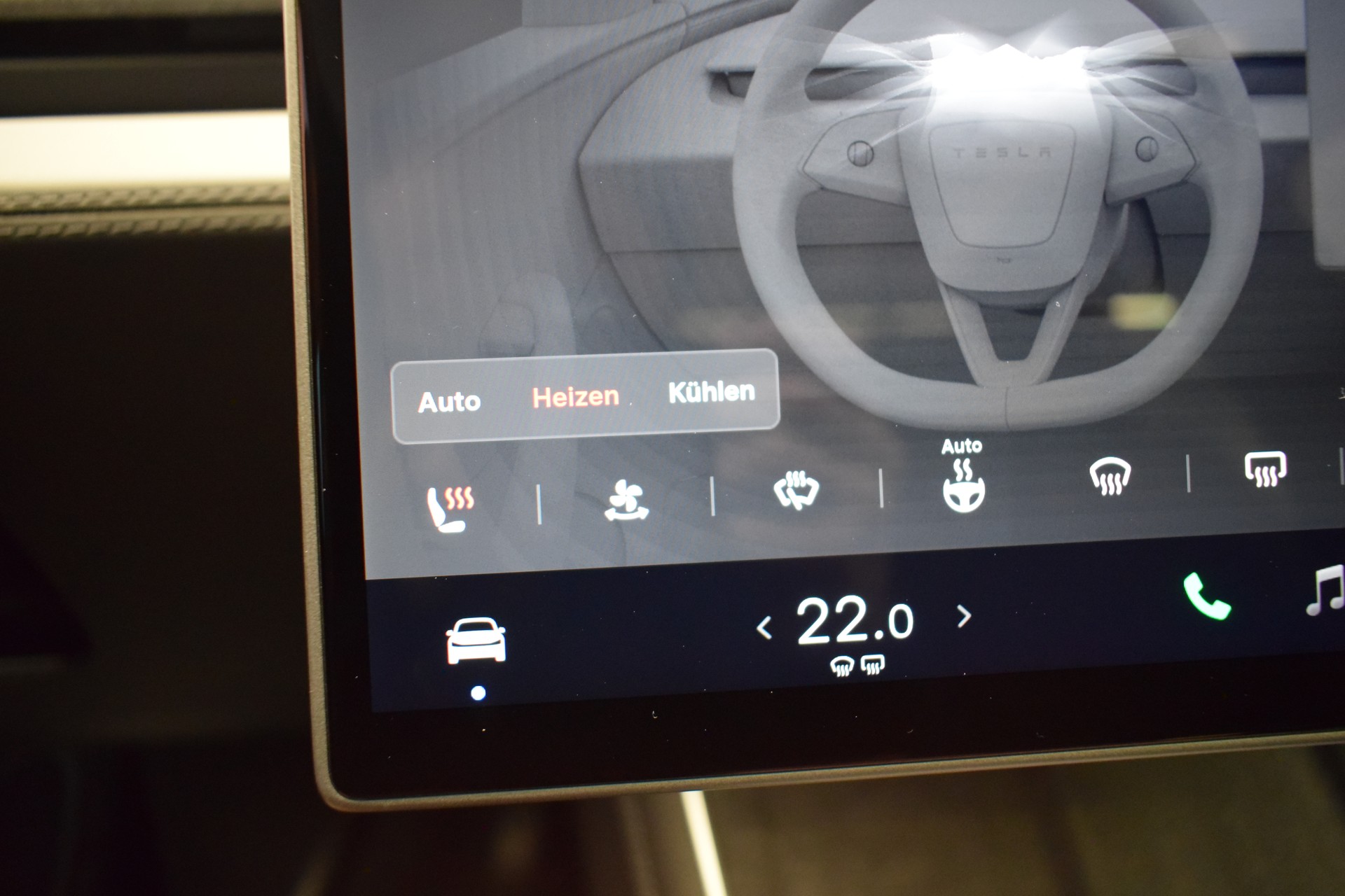 TESLA Model Y Long Range Premium AWD, CH Typenschein, Neuwagen, Stealth Grey-image-17