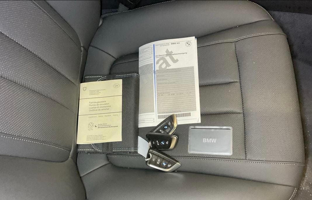BMW 520d xDrive 48V Touring Steptronic ** Werkgarantie ** Gratis - Service ** Head Up **-image-2