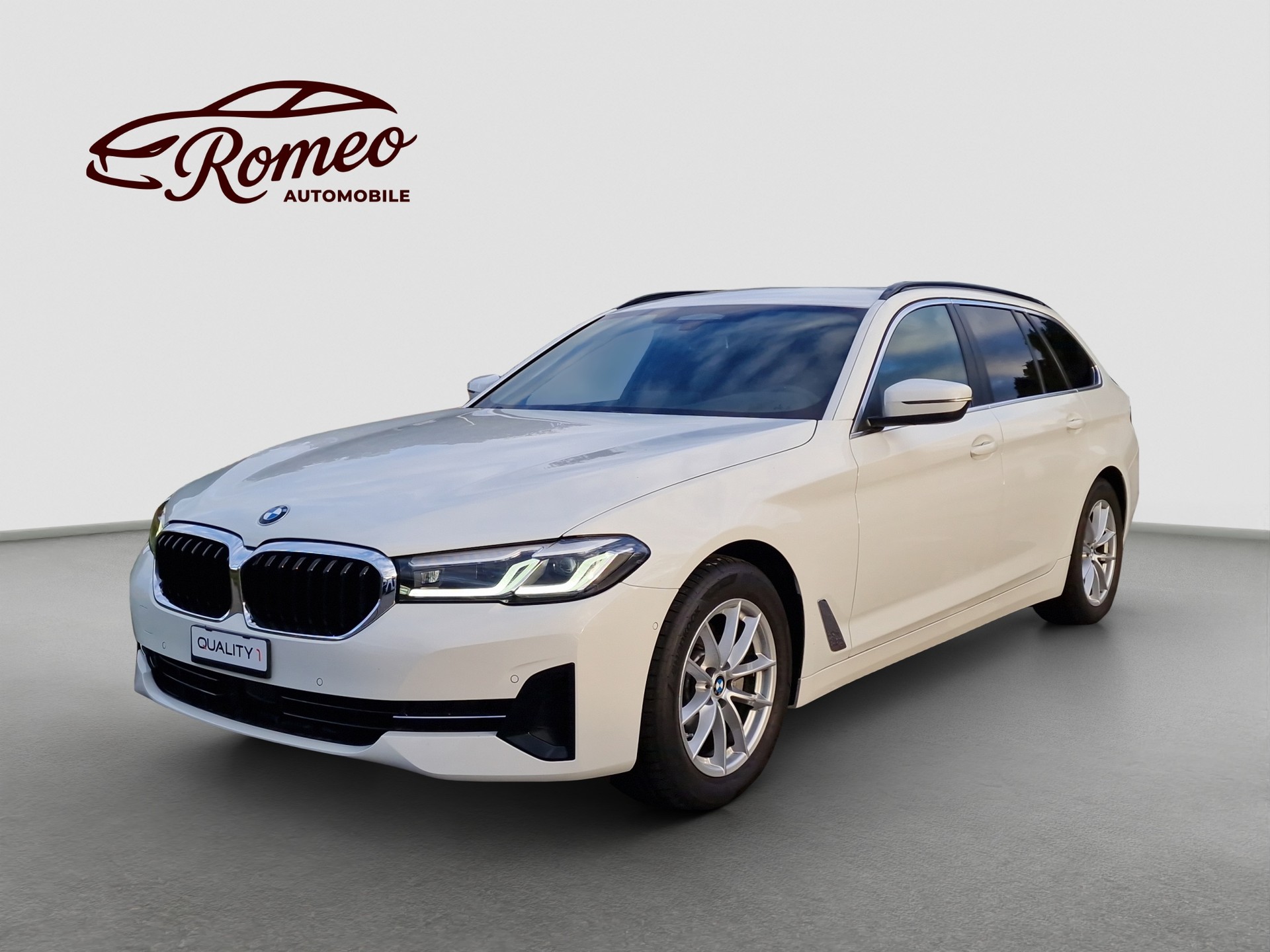 BMW 520d xDrive 48V Touring Steptronic ** Werkgarantie ** Gratis - Service ** Head Up **