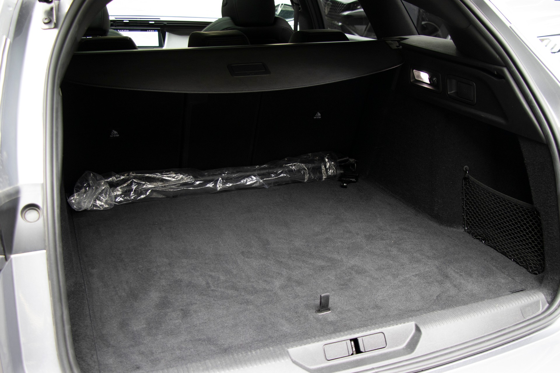 PEUGEOT 308 SW 1.2 HEV 136 GT-image-7