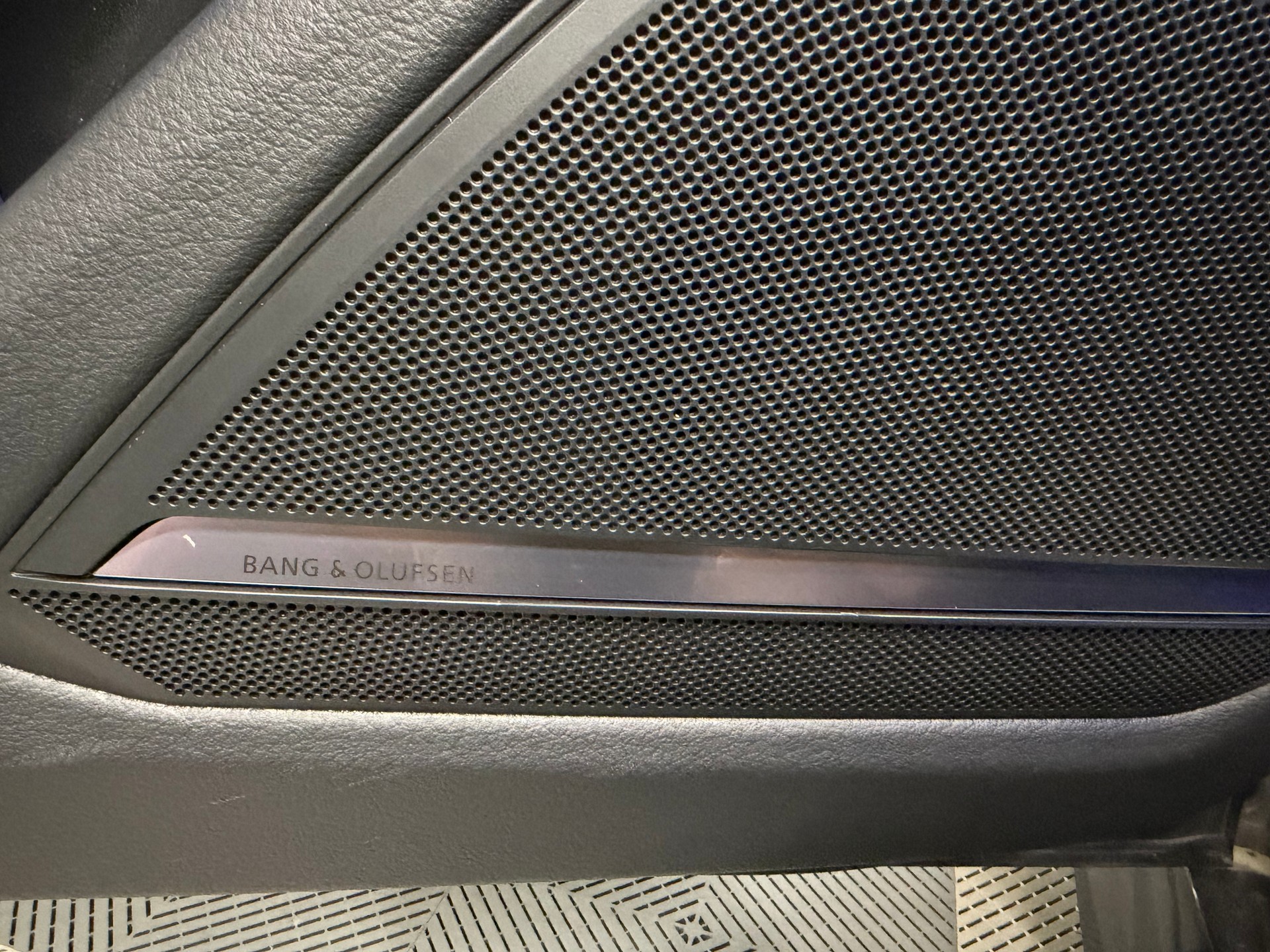 AUDI RS6 Avant 4.0 TFSI V8 quattro-image-14