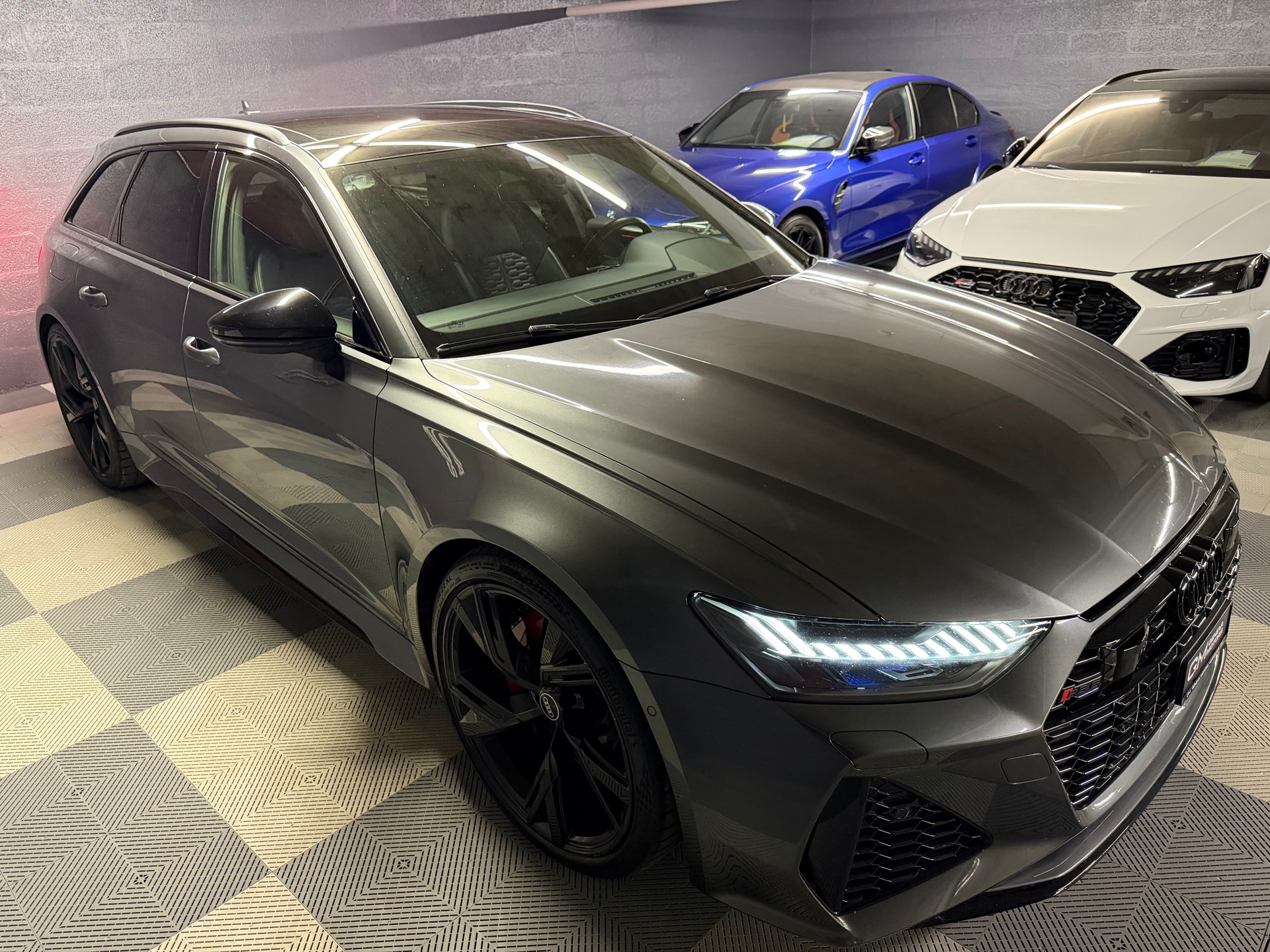 AUDI RS6 Avant 4.0 TFSI V8 quattro-image-2