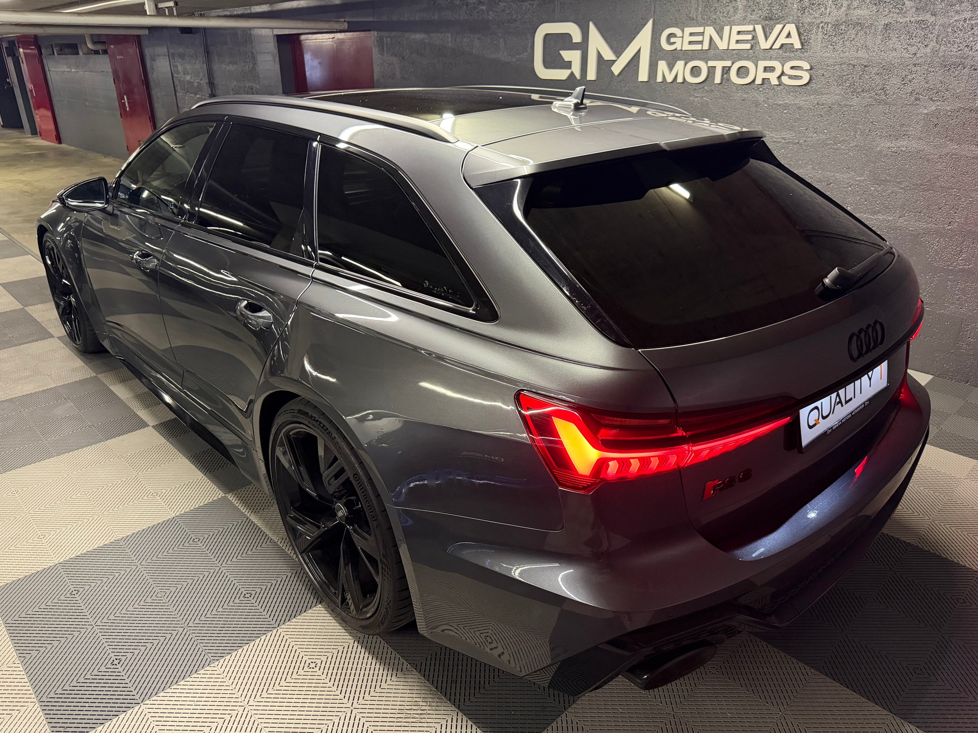 AUDI RS6 Avant 4.0 TFSI V8 quattro-image-5