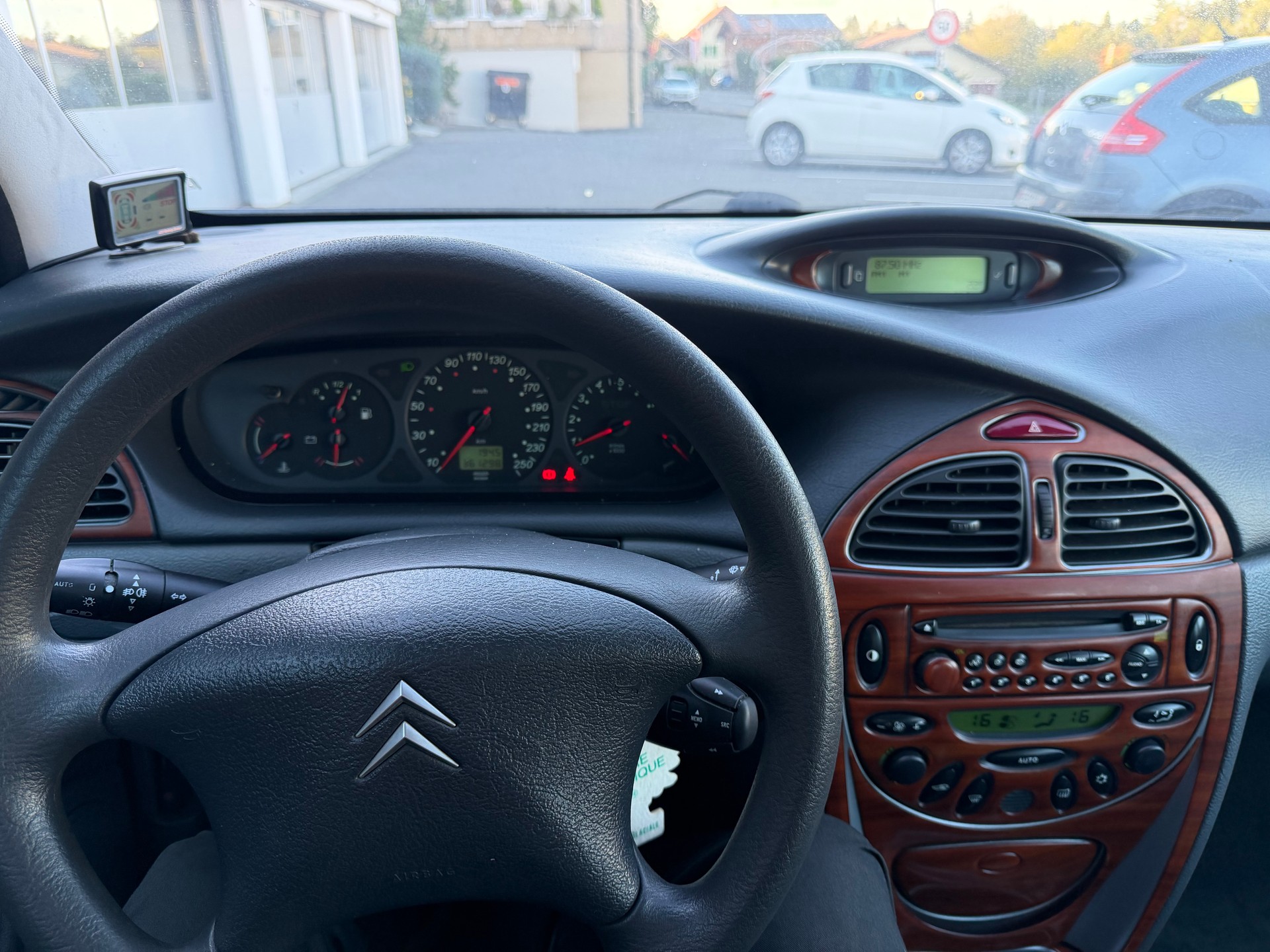 CITROEN C5 Berline 2.2 HDi Exclusive Automatic-image-5