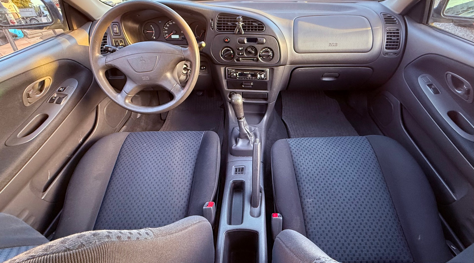 MITSUBISHI Colt 1.3 16V Spirit-image-3