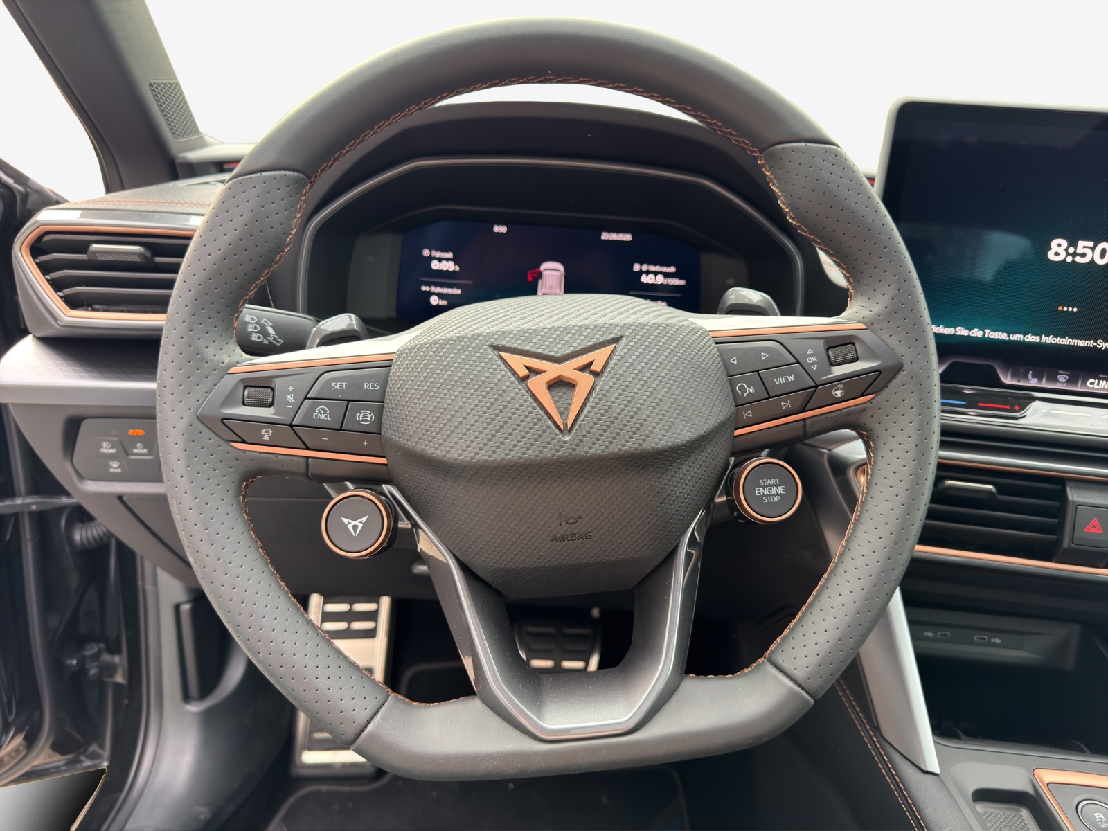 CUPRA LEON ST 2.0 TSI VZ DSG 4Drive-image-8