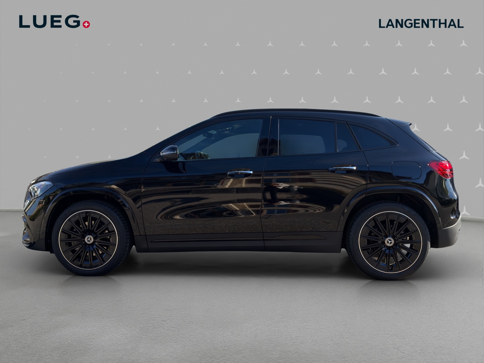 MERCEDES-BENZ GLA 200 Night Star 7G-DCT-image-1