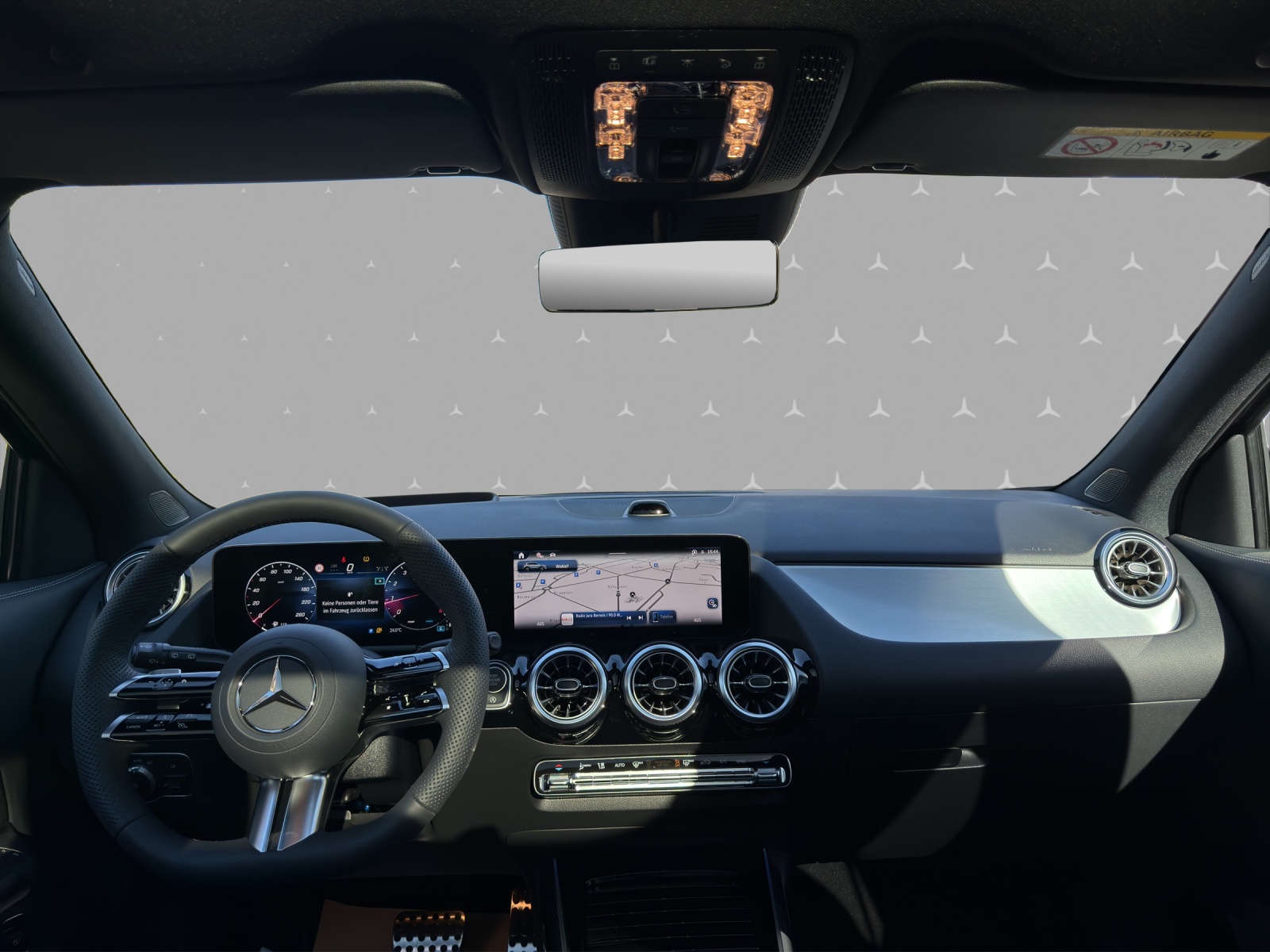 MERCEDES-BENZ GLA 200 Night Star 7G-DCT-image-10