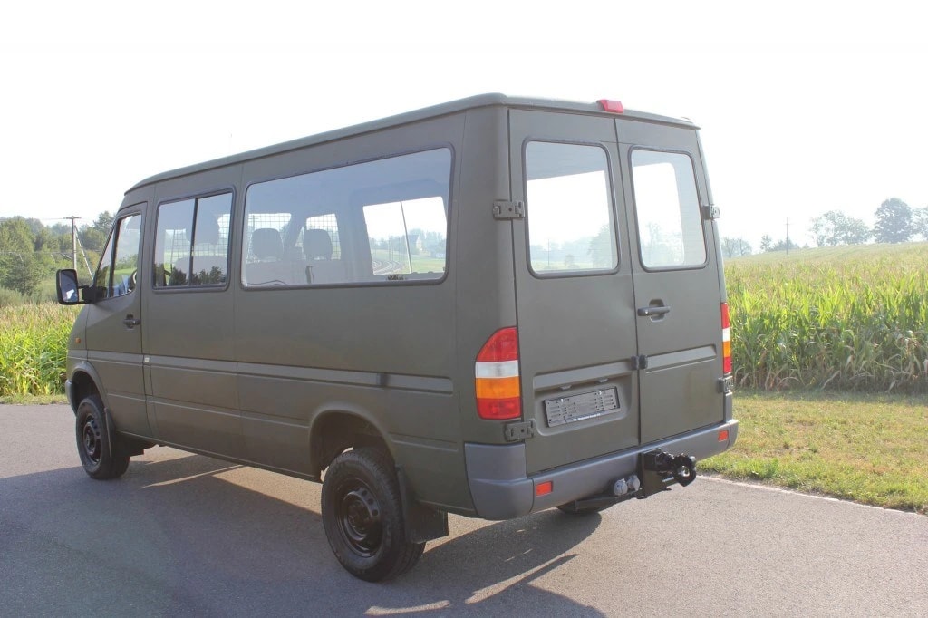 MERCEDES-BENZ Sprinter 313 CDI 4x4 mit Geländeuntersetzung-image-3