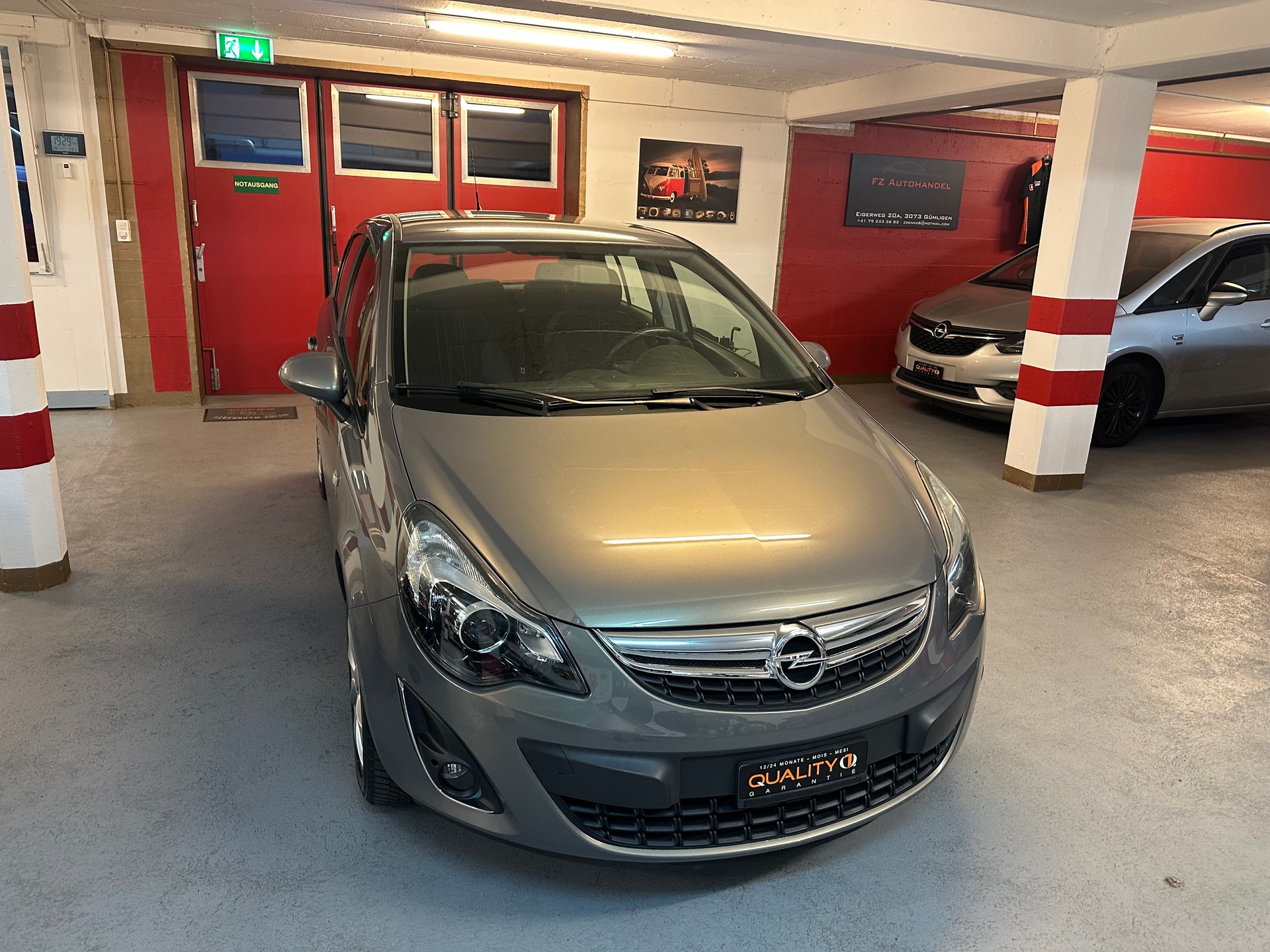 OPEL Corsa 1.4 TP Anniversary Edition Automatic-image-2