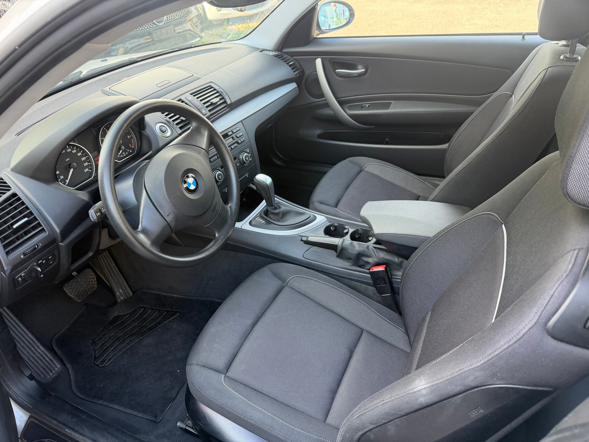 BMW 116i Steptronic-image-5