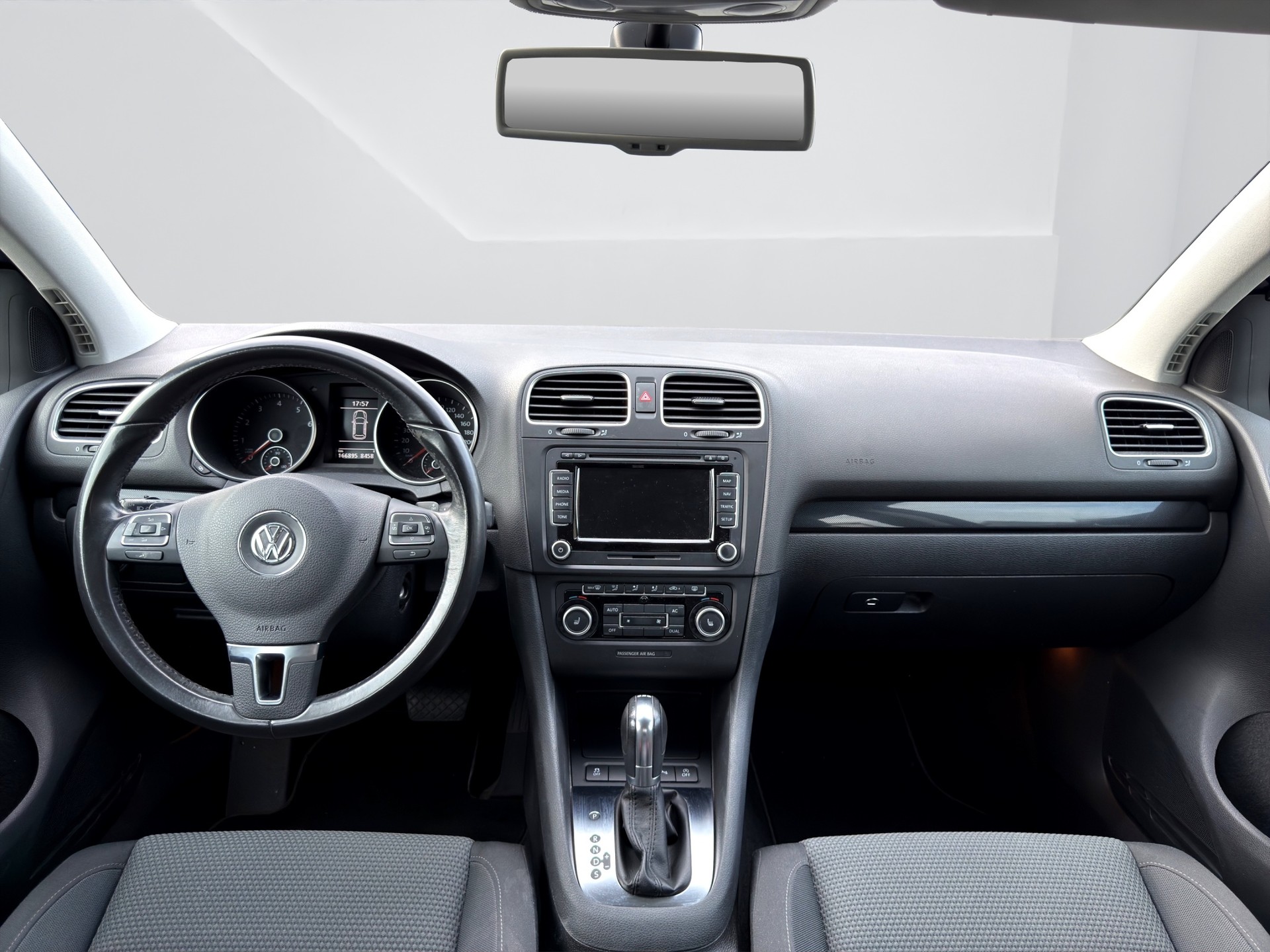VW Golf 1.2 TSI BlueMotion Technology Comfortline DSG-image-12