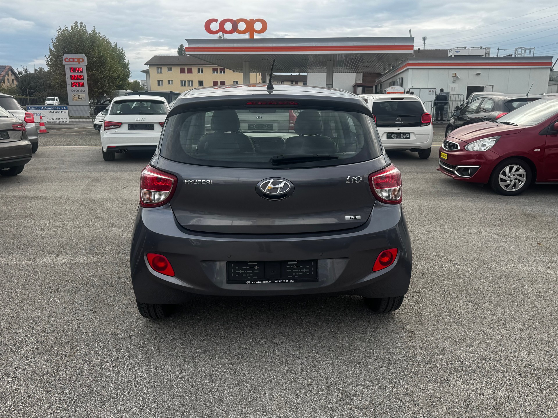 HYUNDAI i10 1.2 Vertex Automatic-image-4