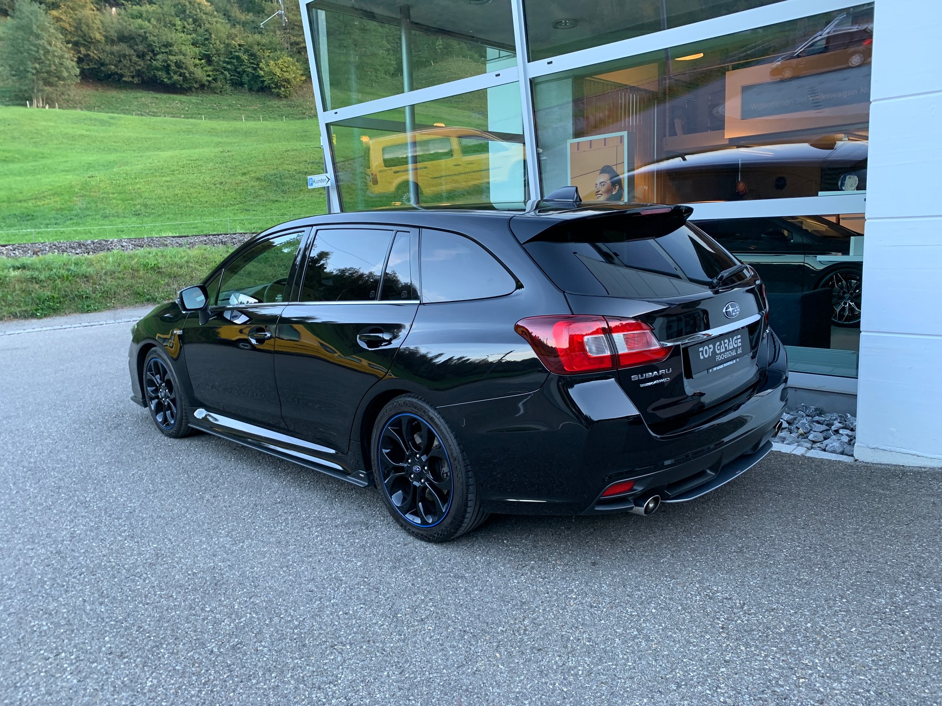 SUBARU Levorg 1.6DIT Swiss Plus AWD Lineartronic-image-4