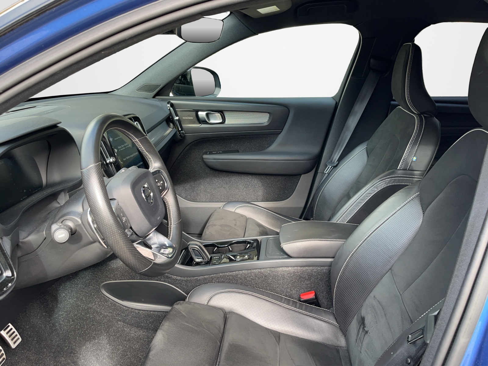 VOLVO XC40 T4 AWD R-Design Geartronic-image-8