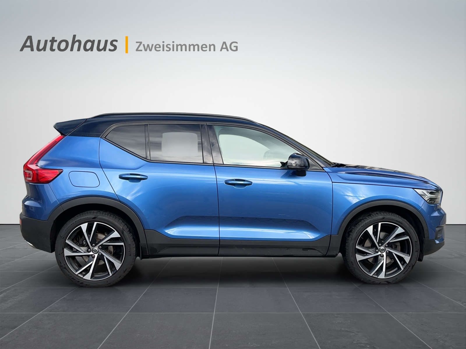 VOLVO XC40 T4 AWD R-Design Geartronic-image-6