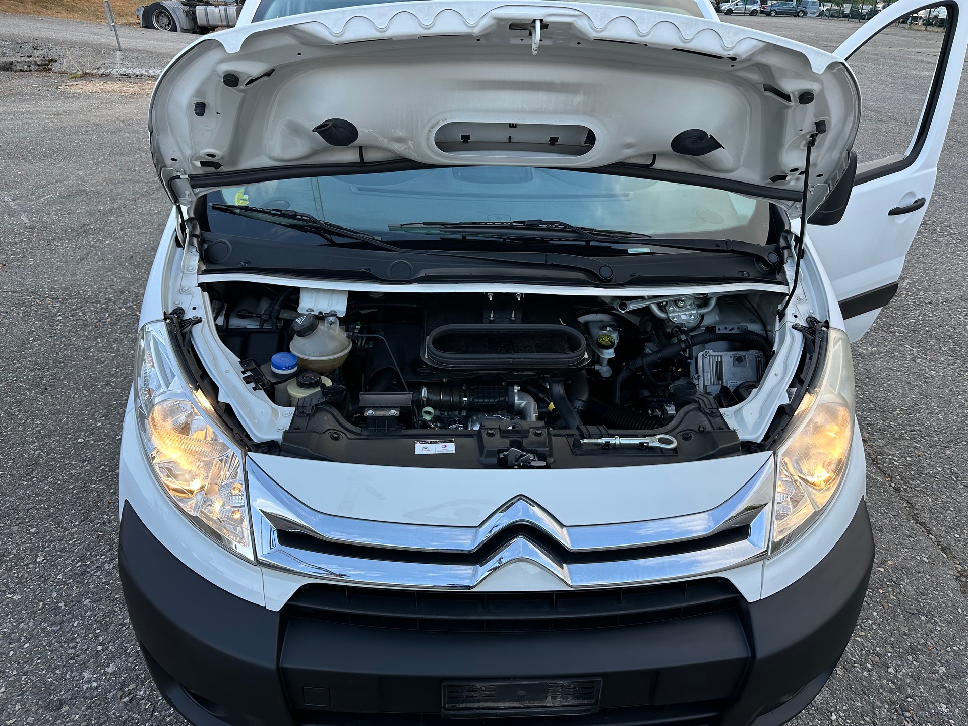 CITROEN Jumpy 1.6 HDi 12 L1H1-image-8