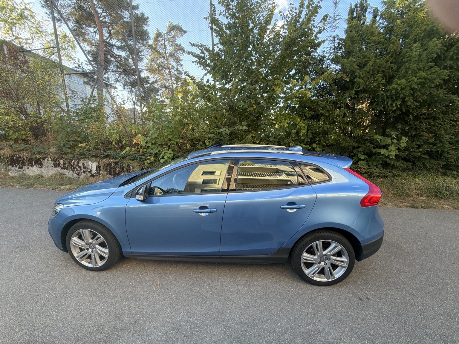 VOLVO 2.0 D3 Kinetic S/S-image-2