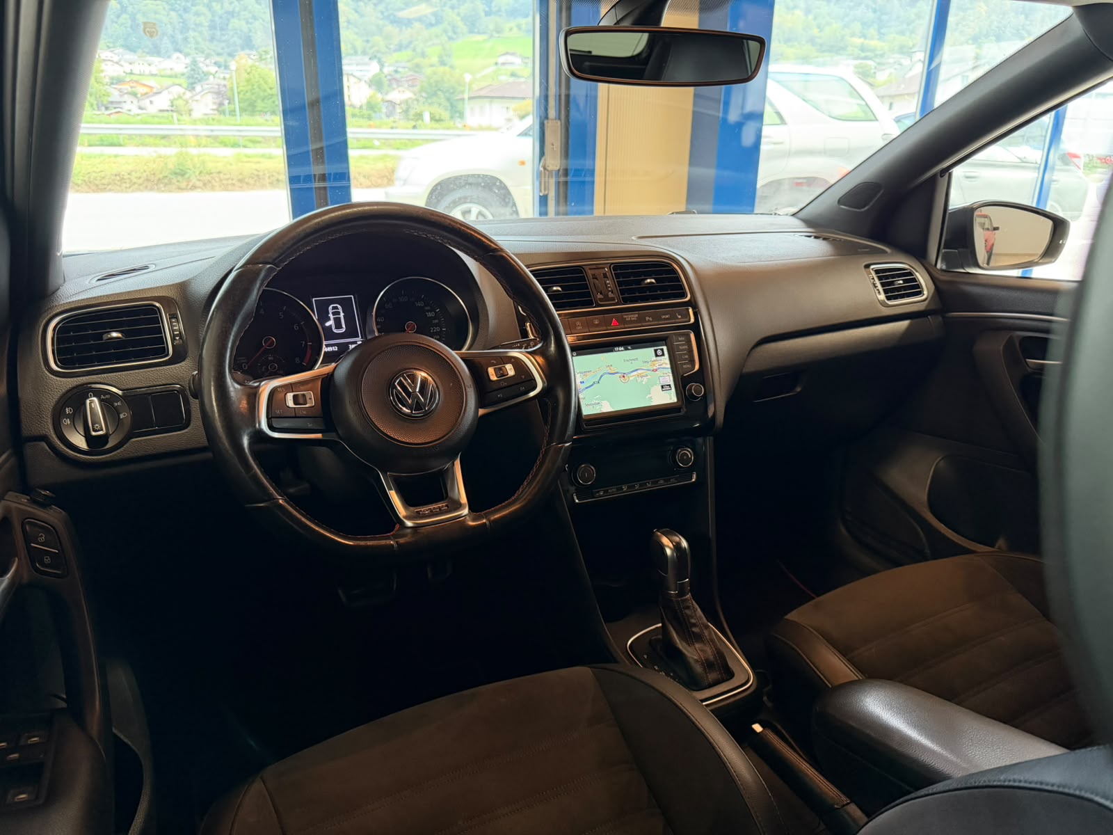 VW Polo 1.8 TSI GTI DSG-image-15