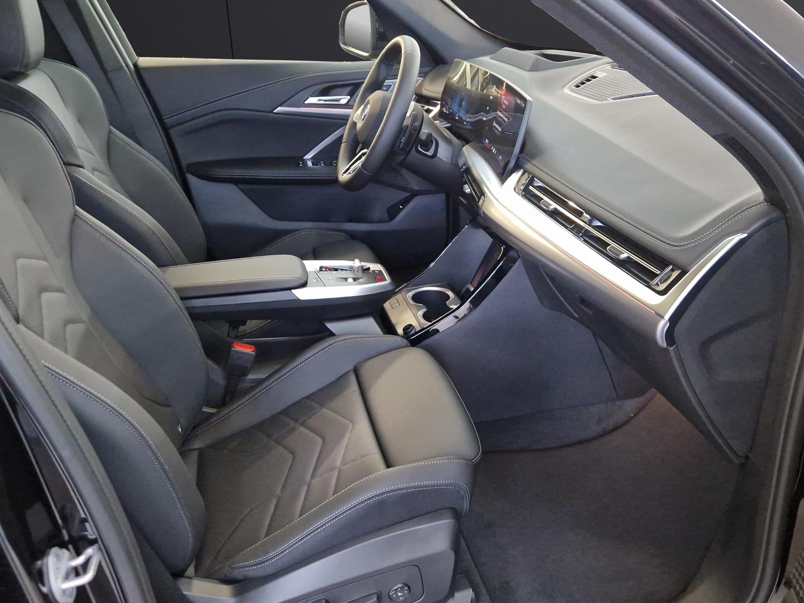 BMW X1 30e xDrive-image-14