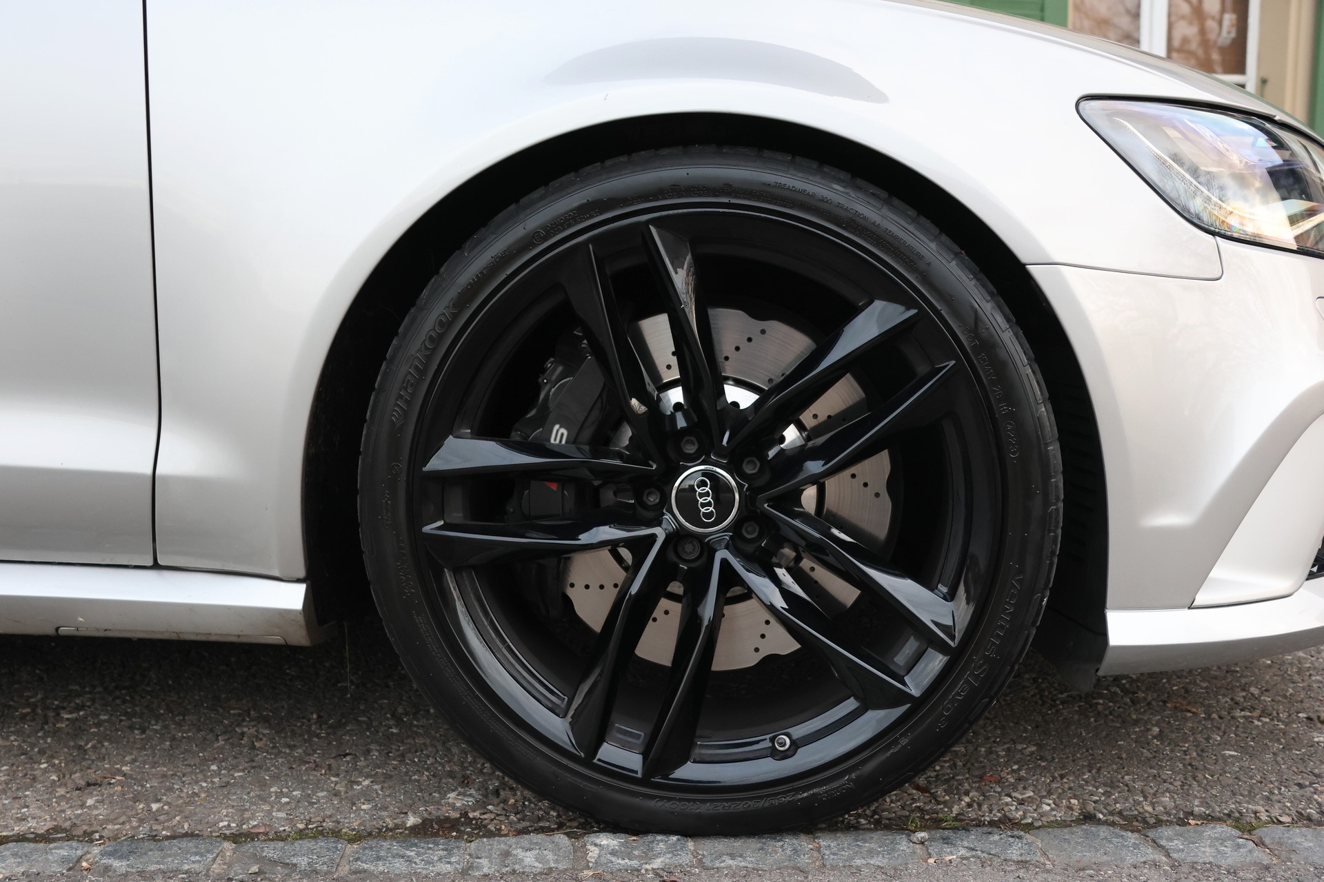 AUDI RS6 Avant 4.0 TFSI V8 quattro Tiptronic-image-3